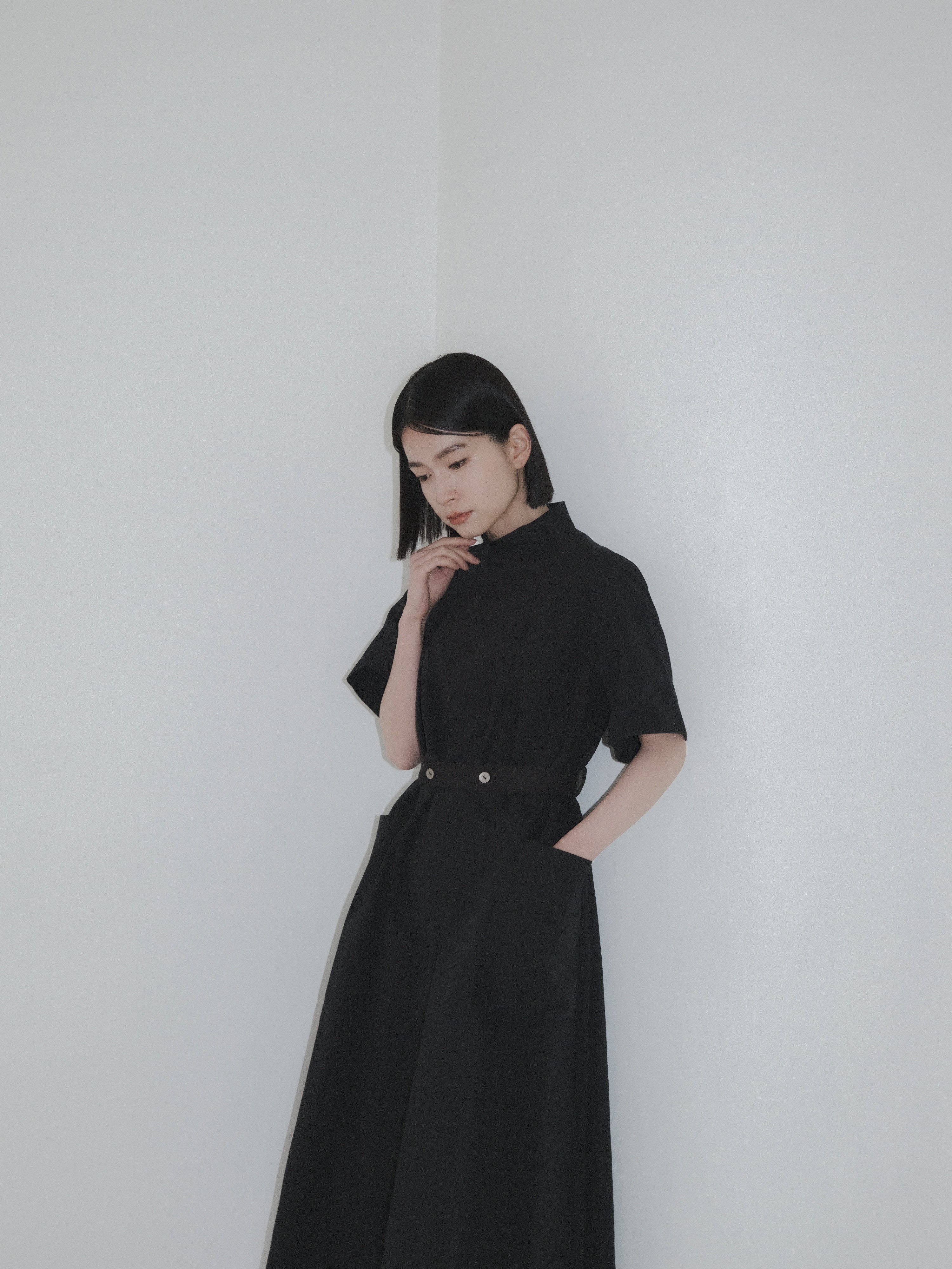 foufou ハイネックドレスシャツ 黒 ブラック