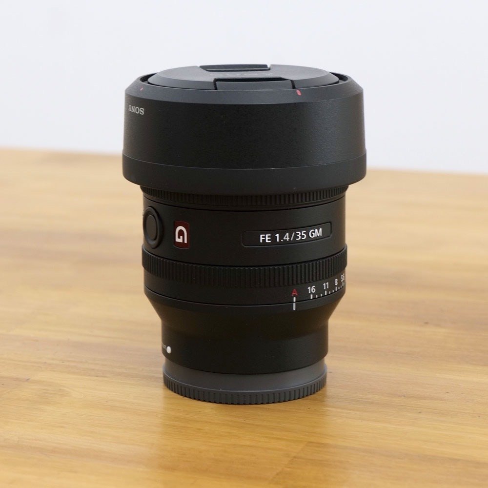 最近購入した機材。レコーダー、レンズ、ジンバル。そして待望の