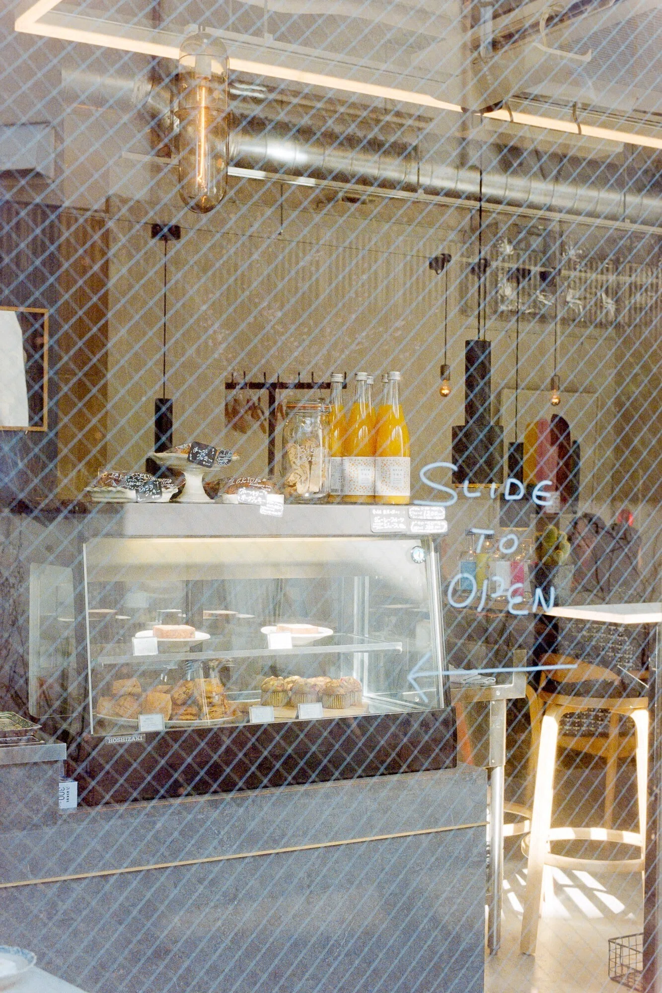 CONTAX Carl Zeiss Planar 50mm F1.7 AEJ 【フィルム編】｜PS2U