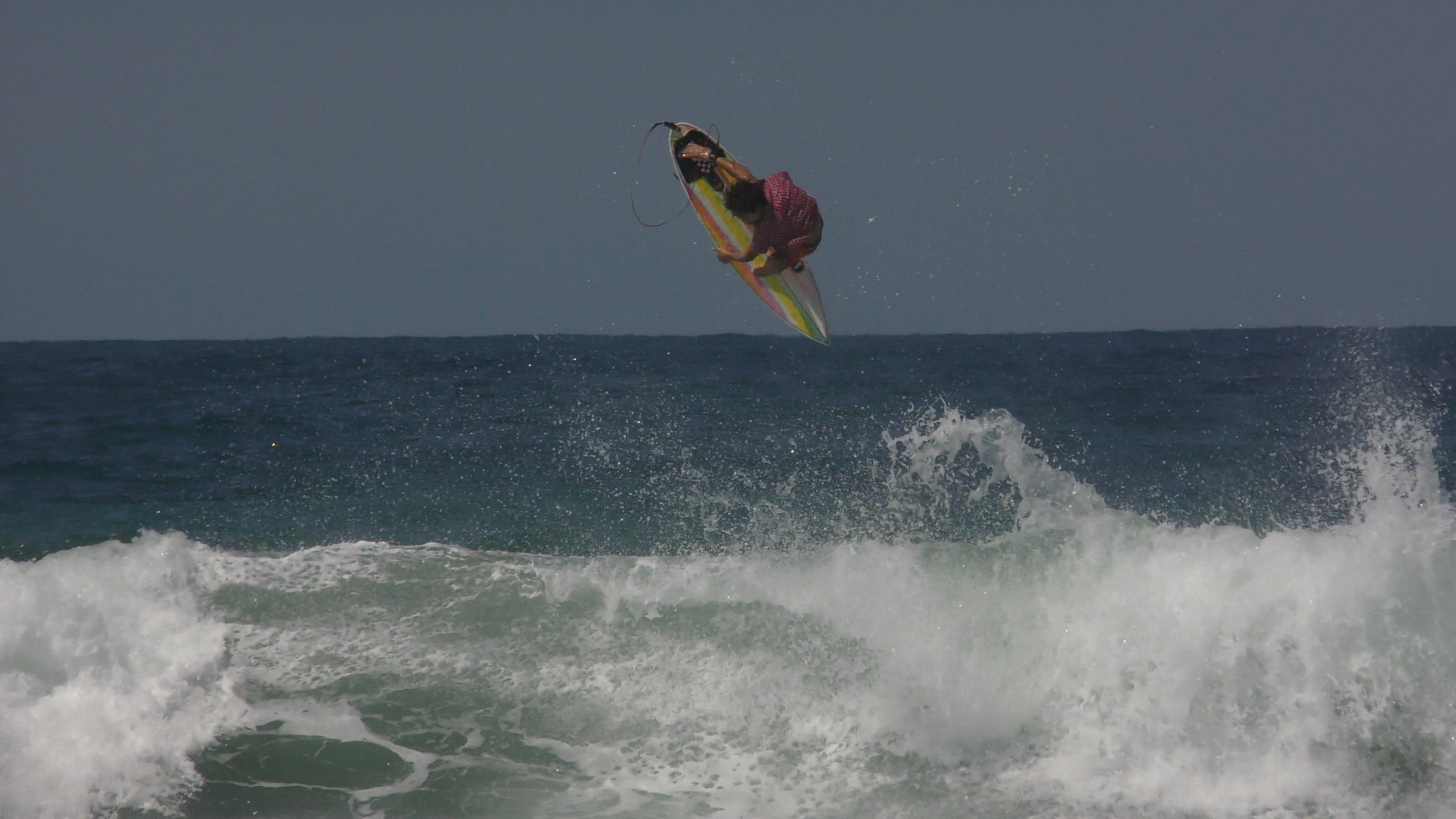 世界でも稀な三刀流プロサーファー 井上鷹選手｜a2network株式会社【公式】