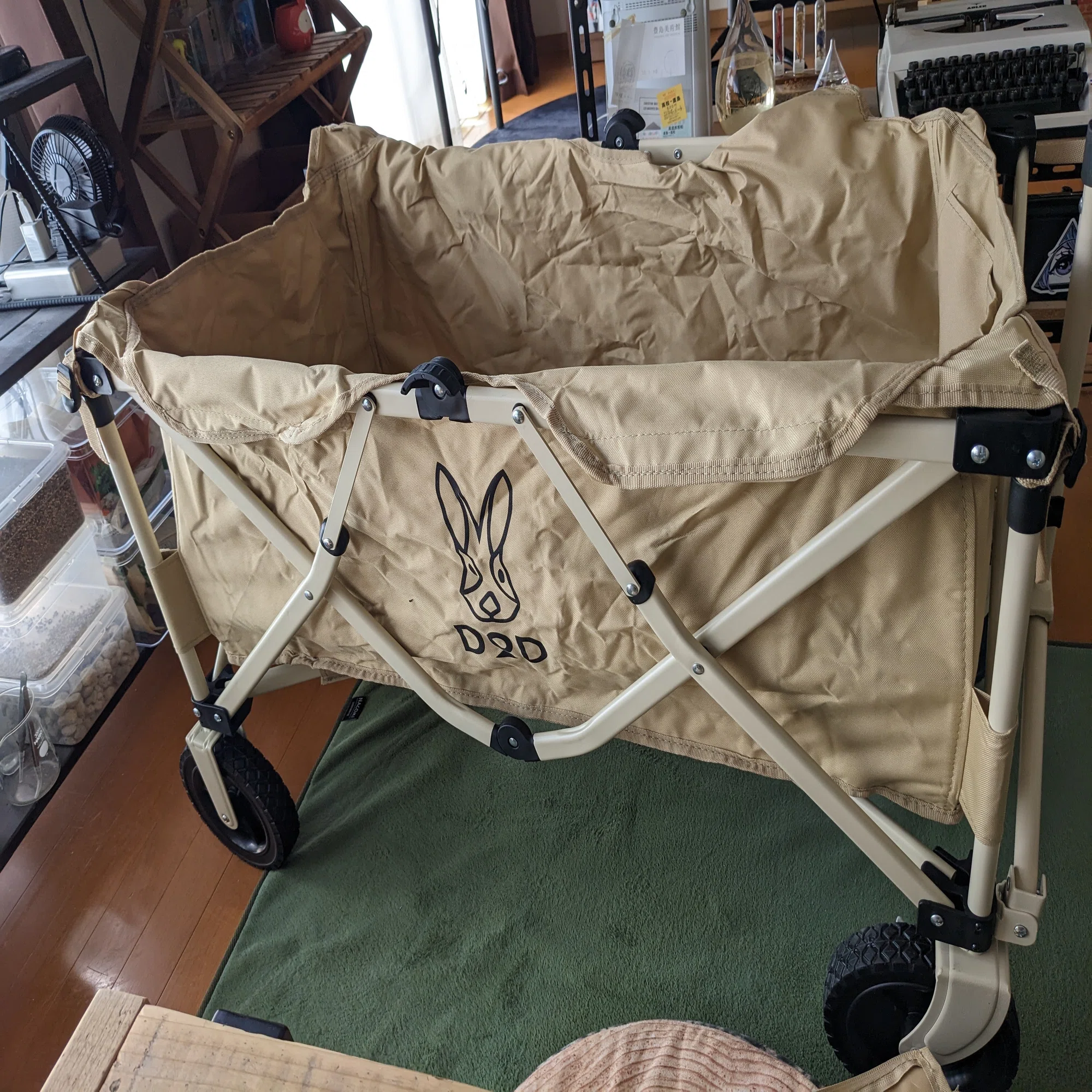キャンプギア】「DOD(ディーオーディー)」さんの「キャリーワゴン 