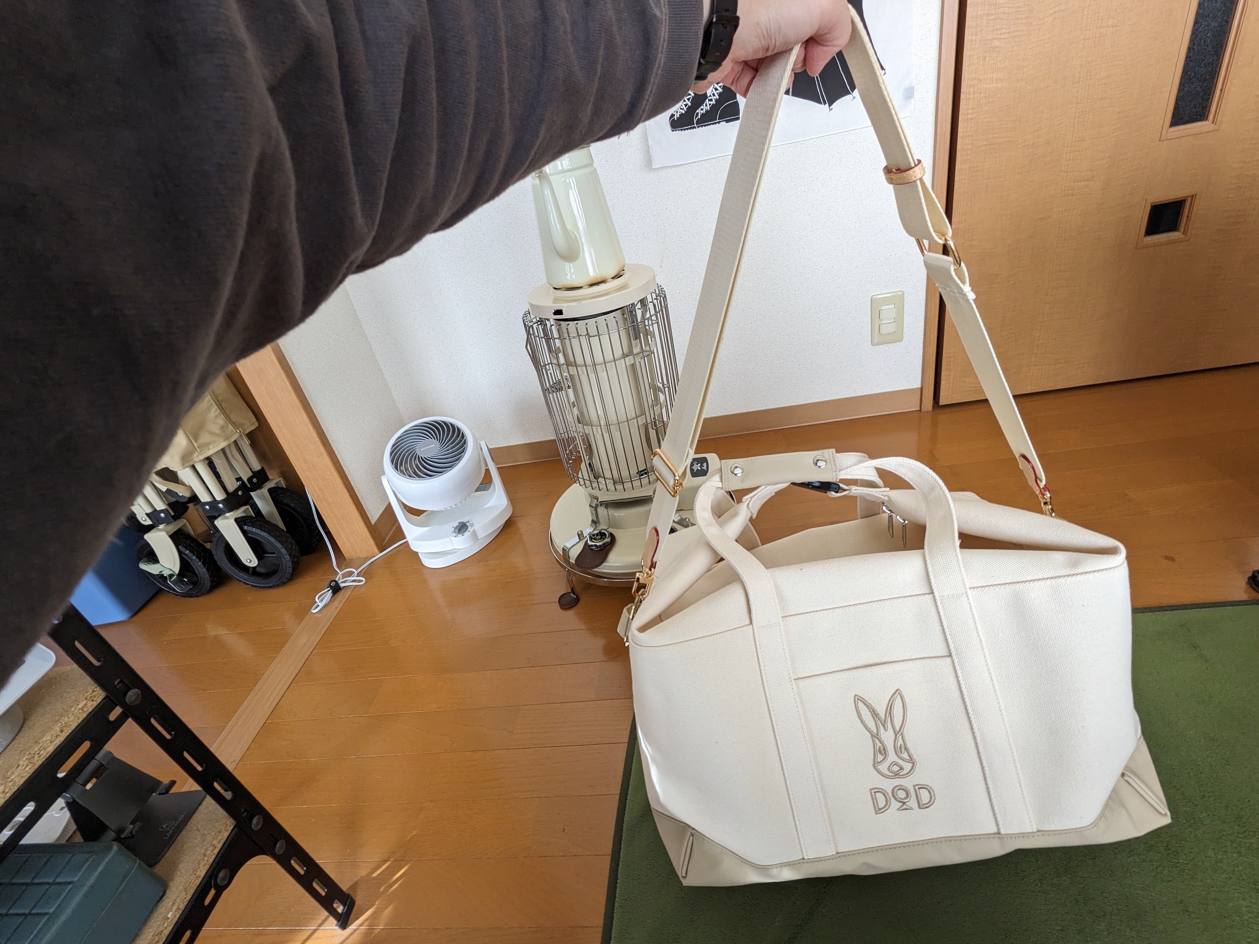 ショルダーバッグ】「DOD」さんの「トートハコナール 40L」を