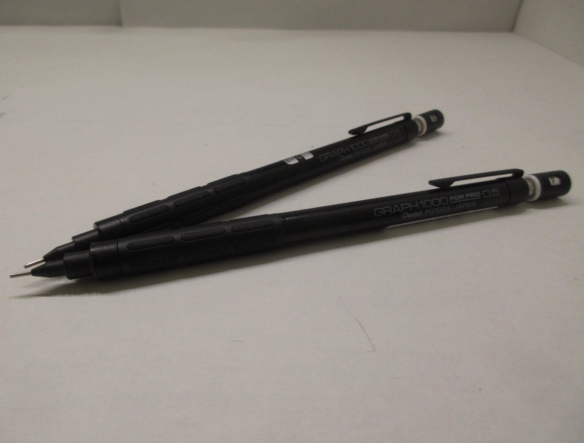 ぺんてる グラフ1000 新旧比較｜新男アロエ 