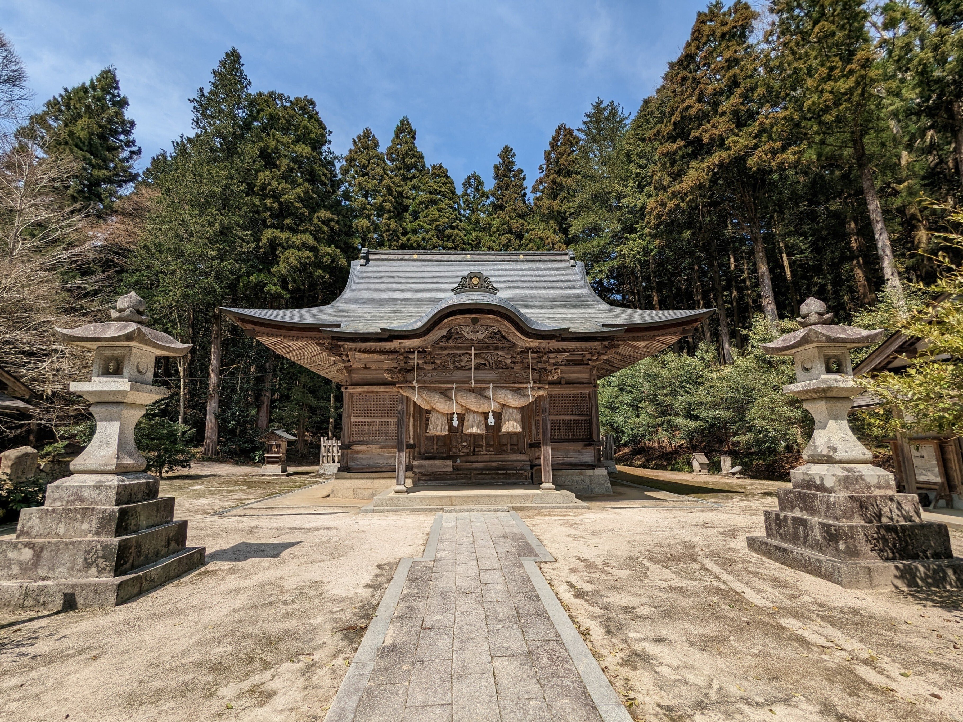 たたら旅②】不可思議な鉄の神様にご挨拶|あんでぃ|星野リゾート たたら旅②】不可思議な鉄の神様にご挨拶|あんでぃ|星野リゾート