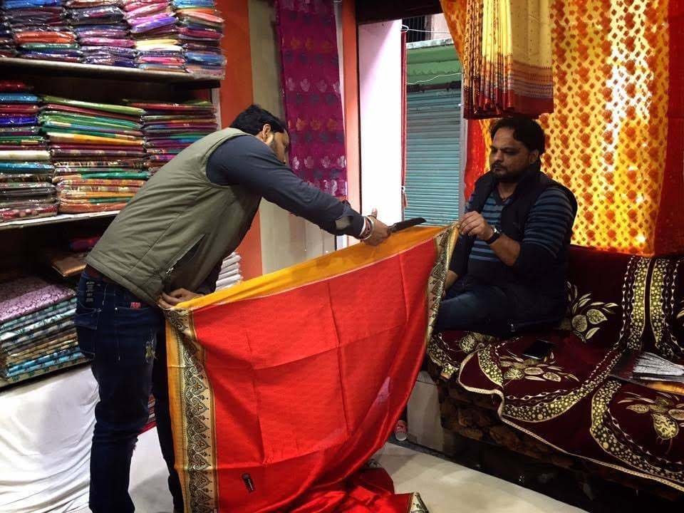 🥻ベンガル地方伝統のカンタ刺繍が施されたサリー - 不易流行