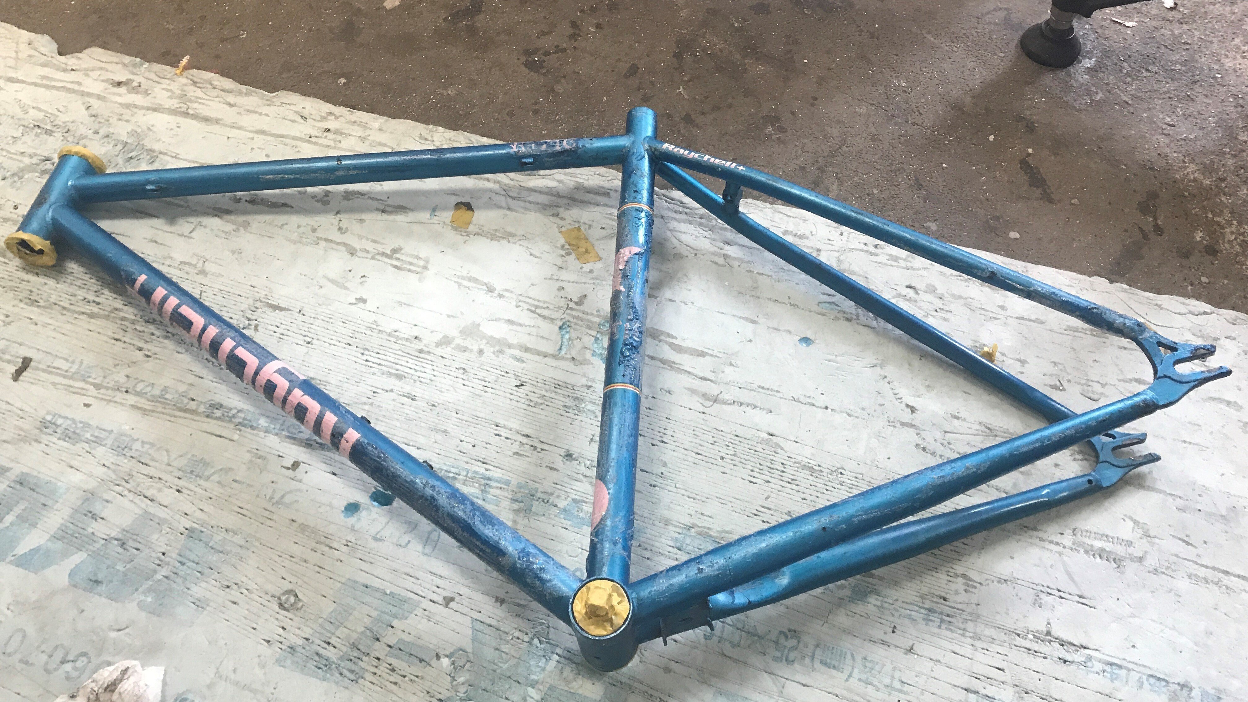 自転車のフレーム塗装をする｜まかん