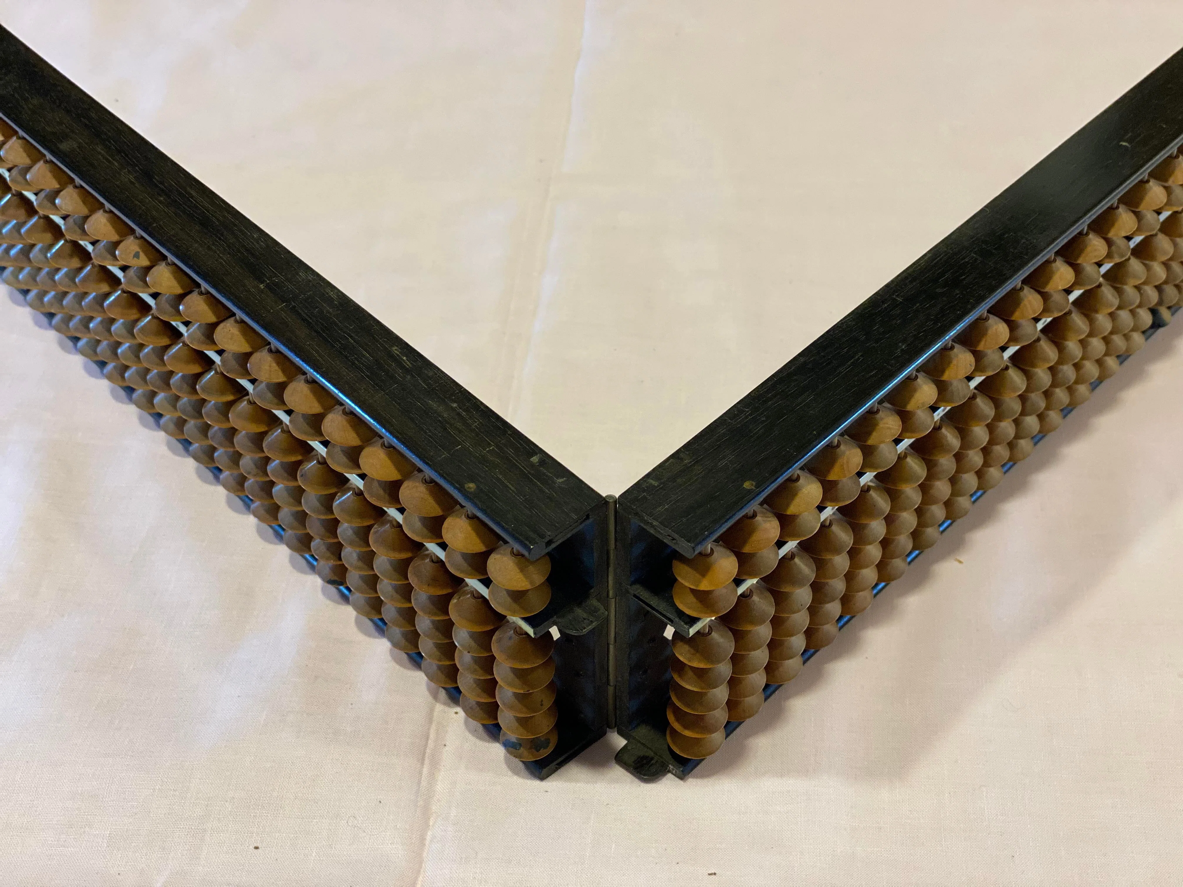 珍しい古そろばん：二つ折りそろばん（A-126）｜日本そろばん資料館