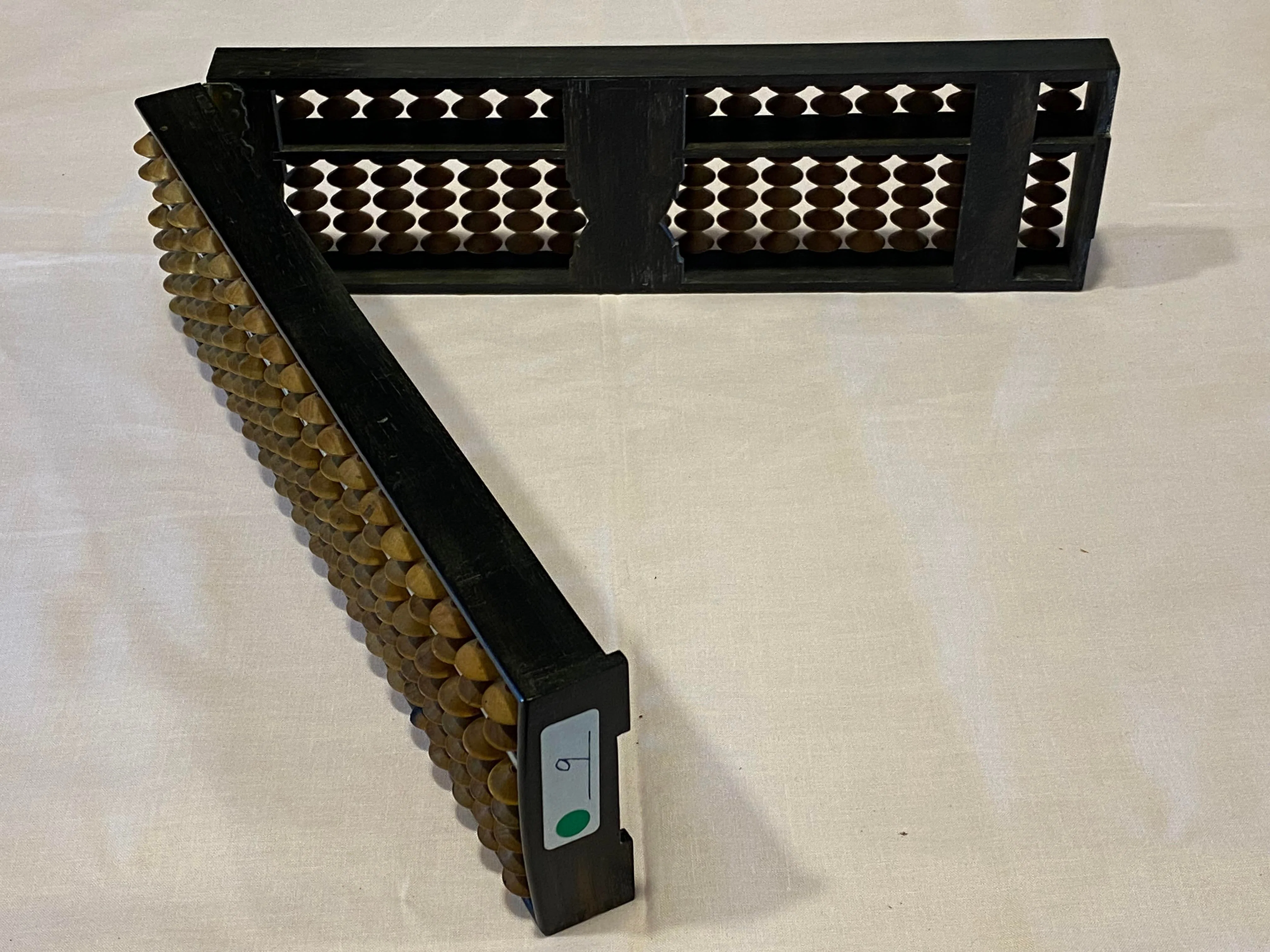 珍しい古そろばん：二つ折りそろばん（A-126）｜日本そろばん資料館