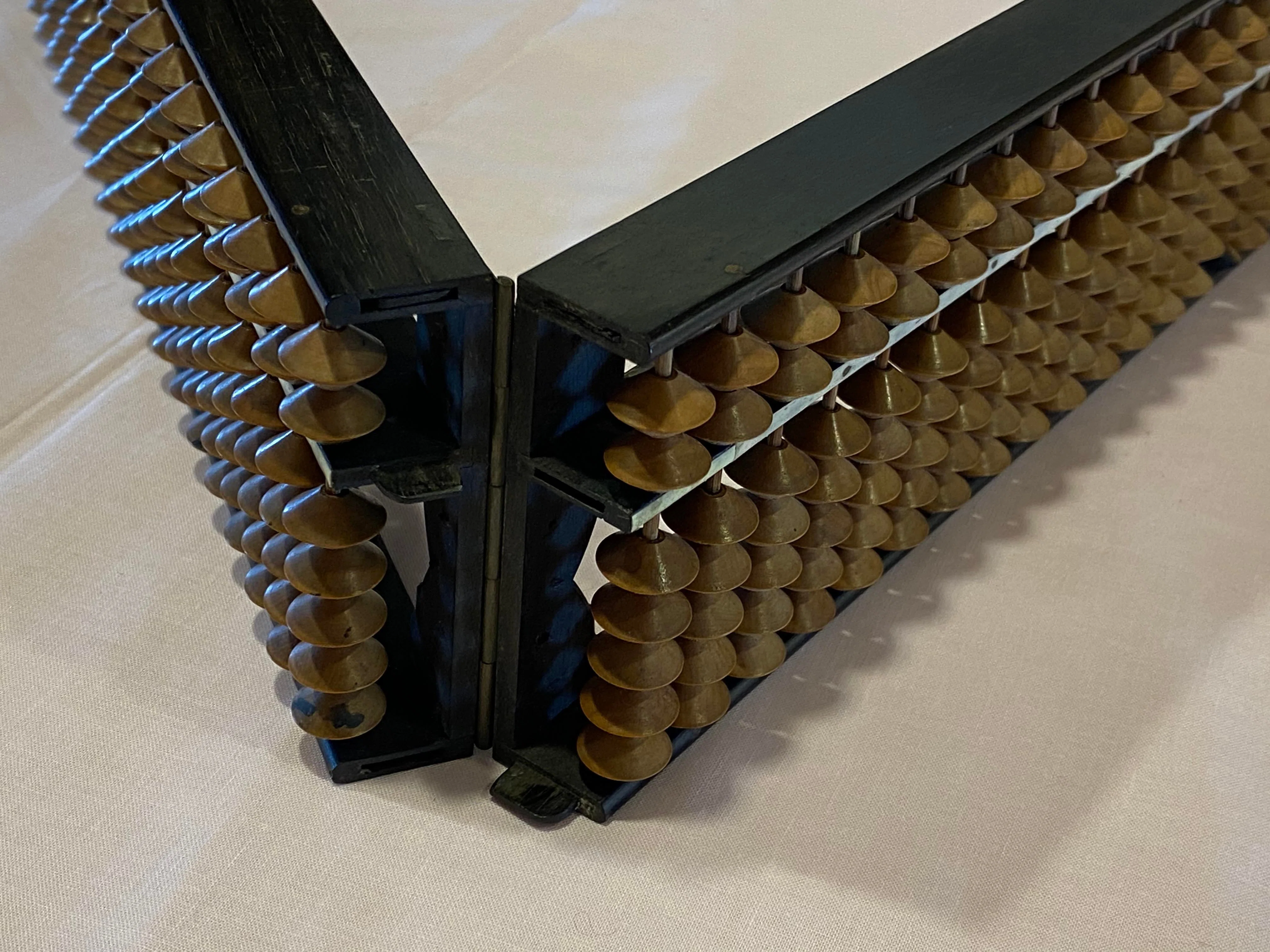 珍しい古そろばん：二つ折りそろばん（A-126）｜日本そろばん資料館