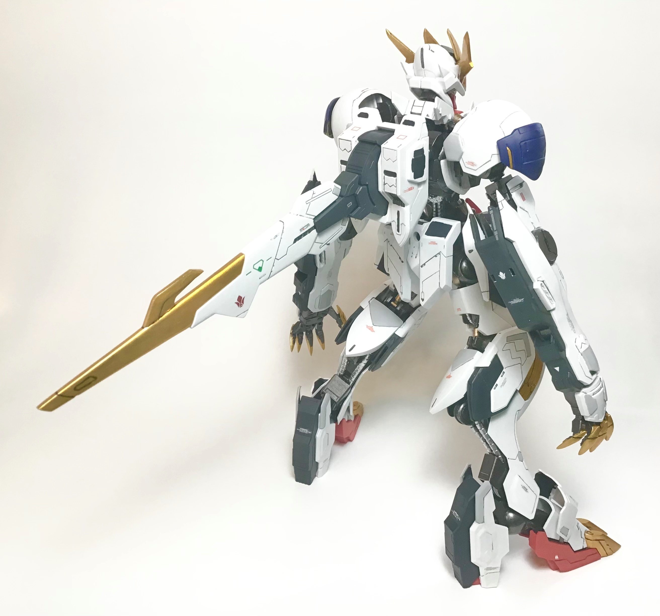 完成編】 1/100 ガンダムバルバトスルプスレクス 【筆塗り全塗装】｜YASARI