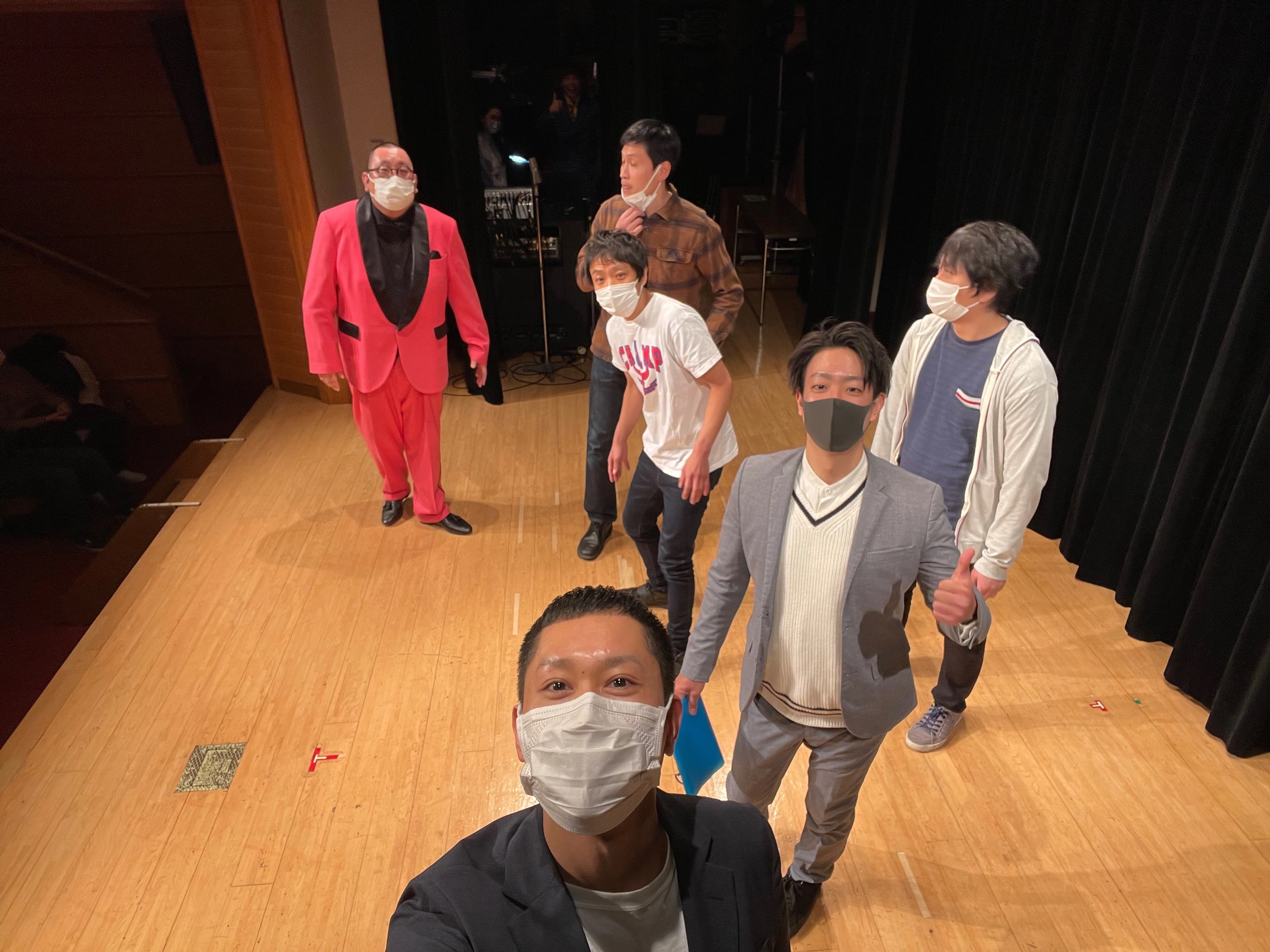 自撮り棒アルバム 2023.1.30〜2.16｜ドンデコルテ渡辺銀次