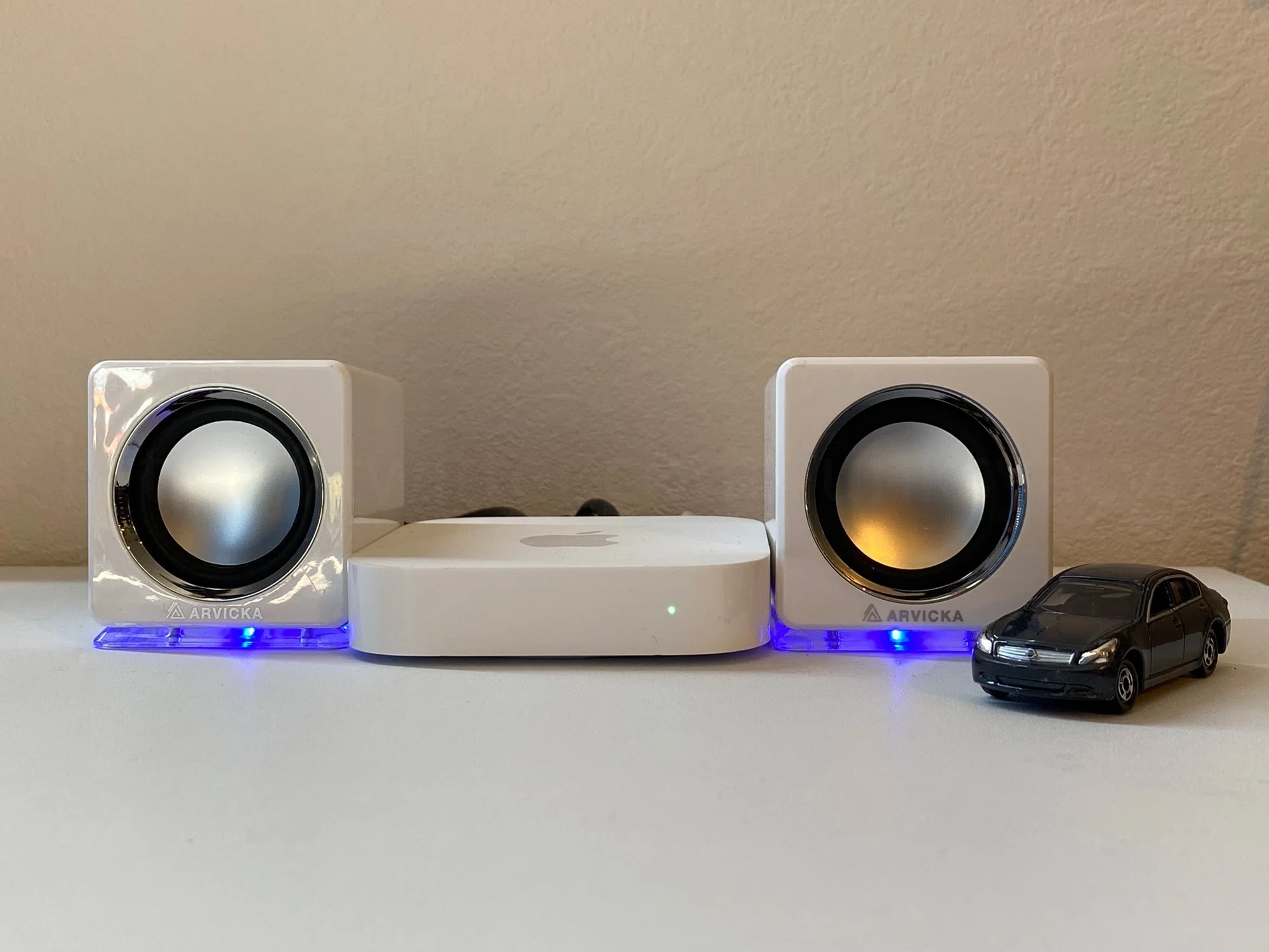 【4個セット・お買い得】Apple AirPort Express 第2世代 AirMac Express 802.11n (2nd Generation)のAirPlay 2を活用して