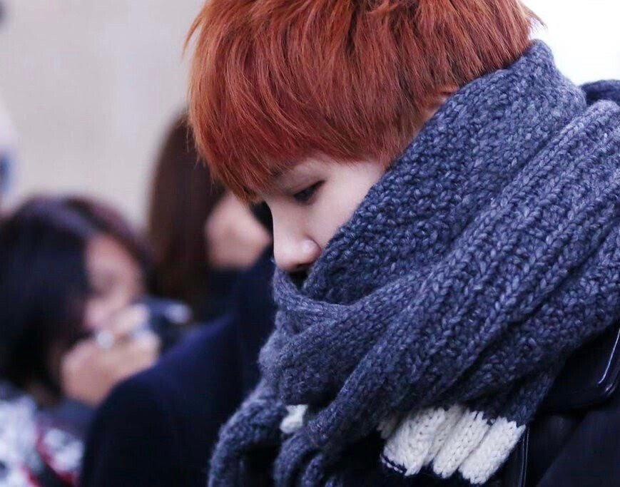 ユンギ　写真 Some of Yoongi's Monochrome photos. I love the first slide