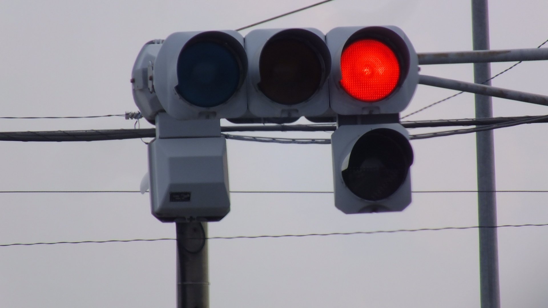 小糸D型ブツブツレンズ深フード＋日信厚型LED右折矢印灯、日信六角形歩