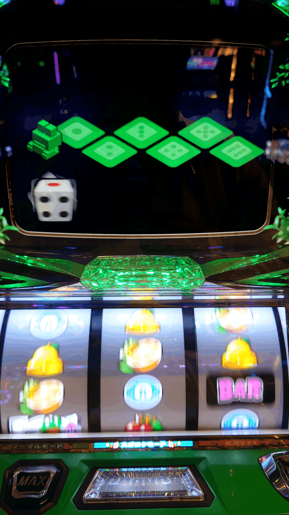 パチスロ実機 ケロット4 下パネル割れ有り パチスロ実機 ケロット4 下