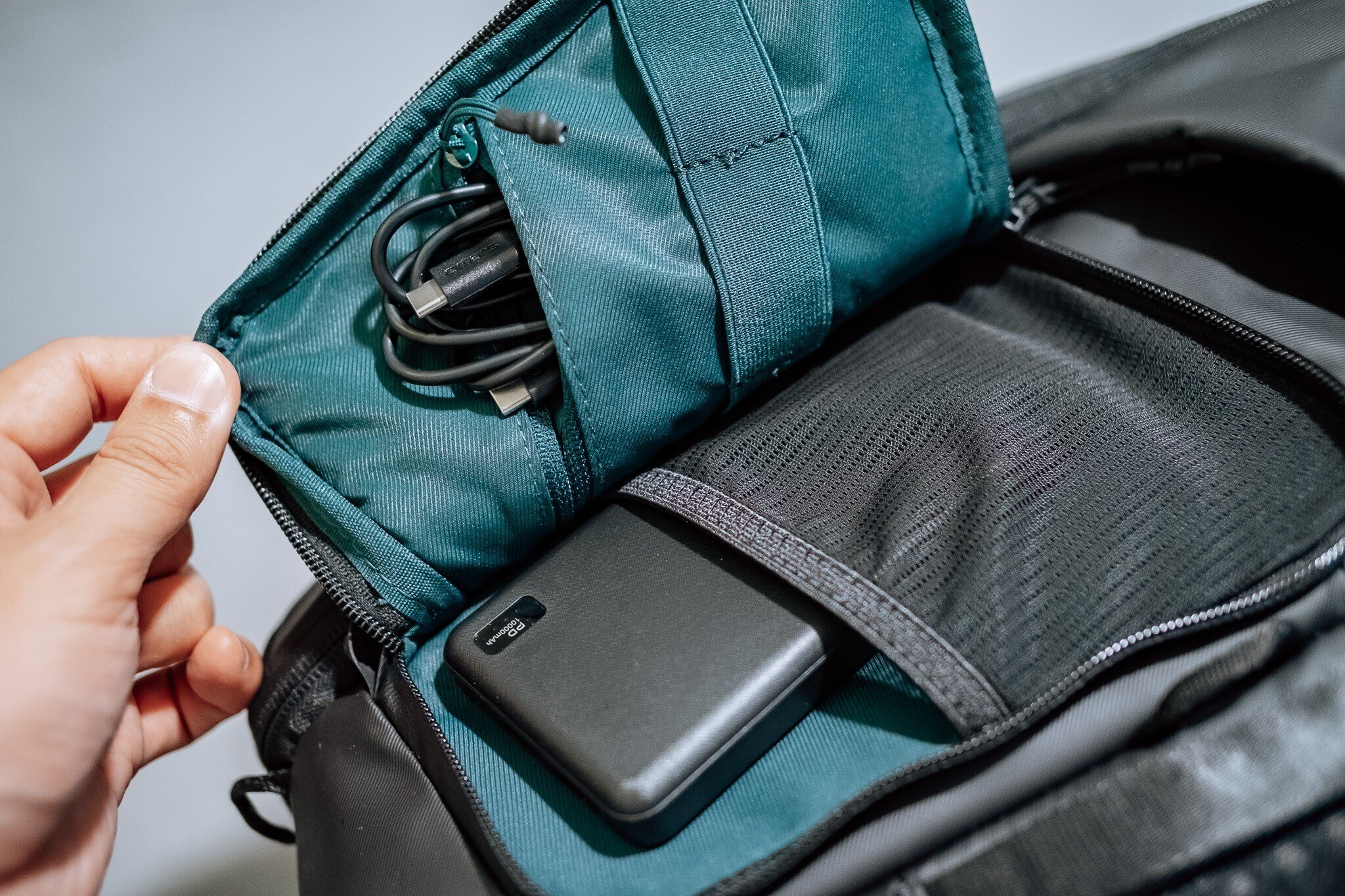 PGYTECH OneMo BackPack リュック（トワイライトブラック） PGYTECH OneMo 2 35L photo backpack (black) - MegaDron