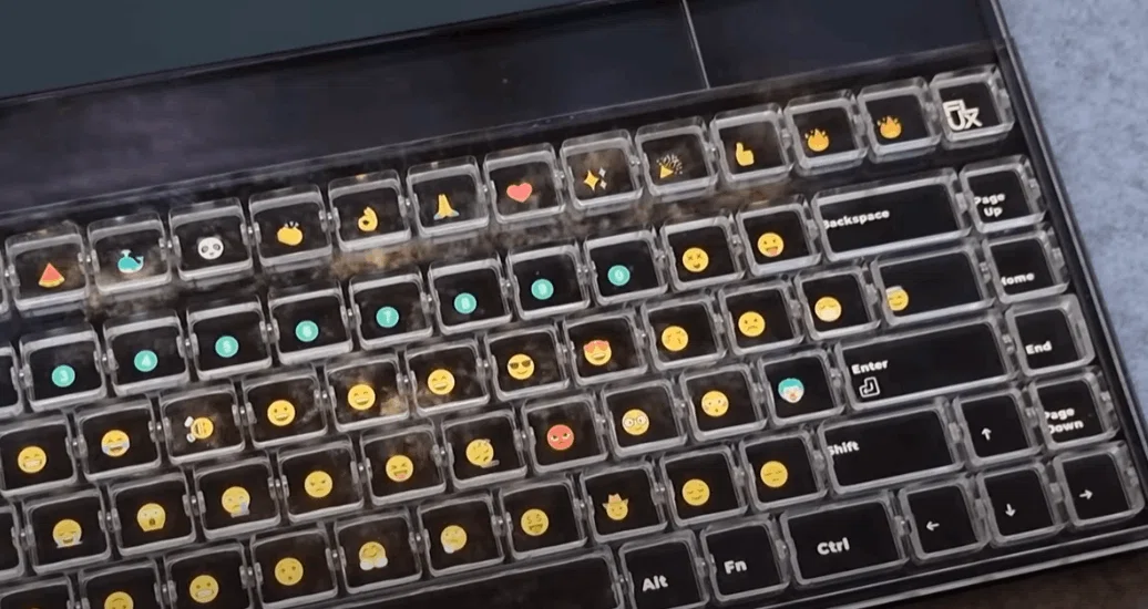 その発想はなかった☆液晶パネルキーボード?Flux Keyboard｜noda