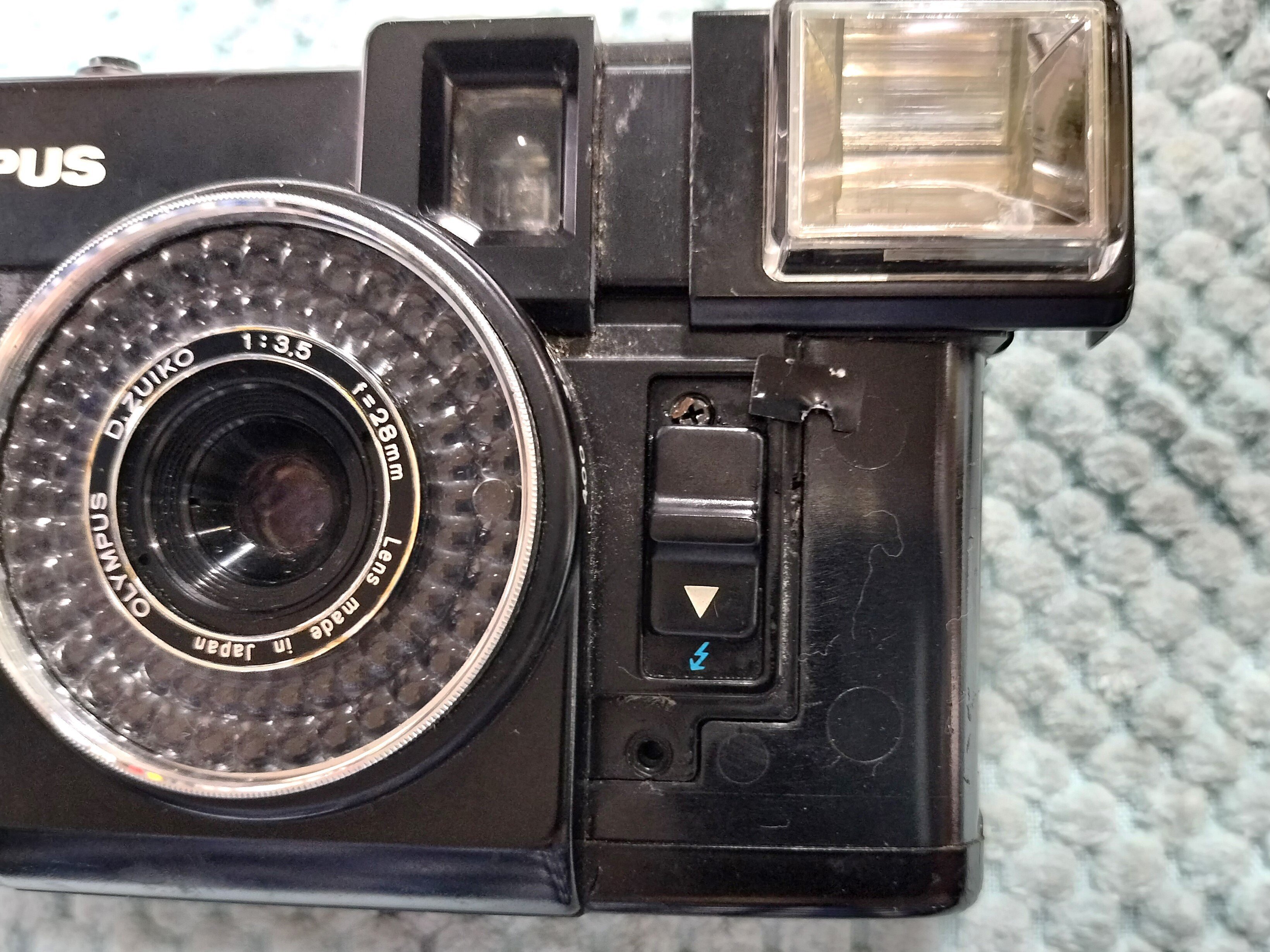 Olympus Pen EFの分解|フィルムカメラ修理のアクアカメラ Olympus Pen EFの分解|フィルムカメラ修理のアクアカメラ