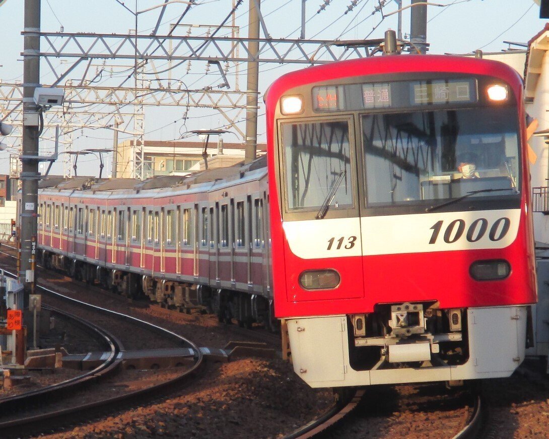 クロスポイント 京急新1000形 ステンレス車 加工品(1367編成) 京急電鉄 新1000形（15次車）デハ1367（PMSM搭載車）の側面写真