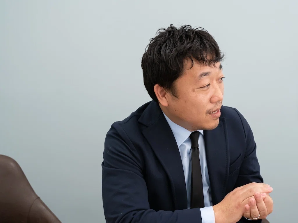 インタビューの様子