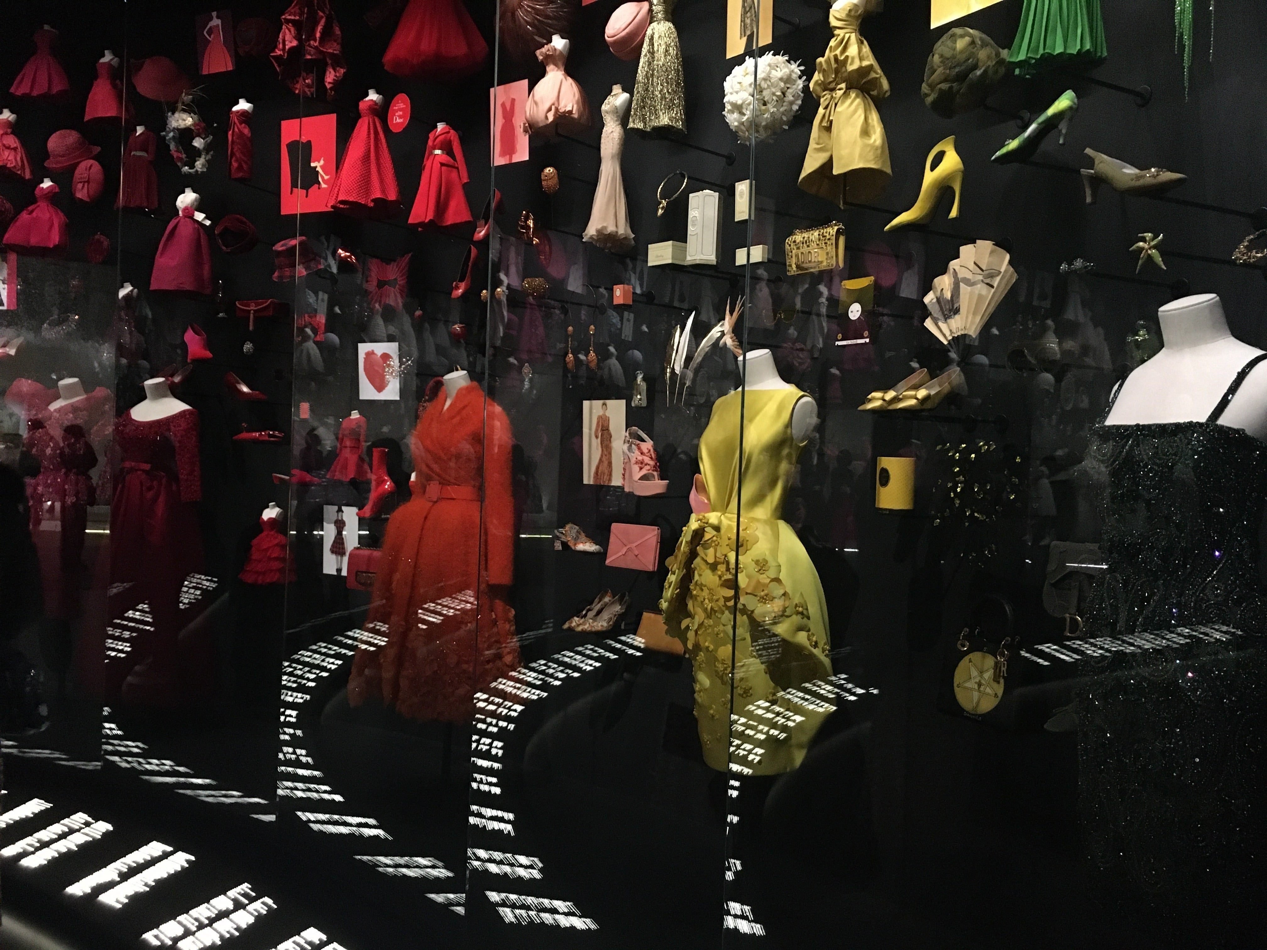 風（おと）と官能 【第2回】クリスチャン・ディオール展回想