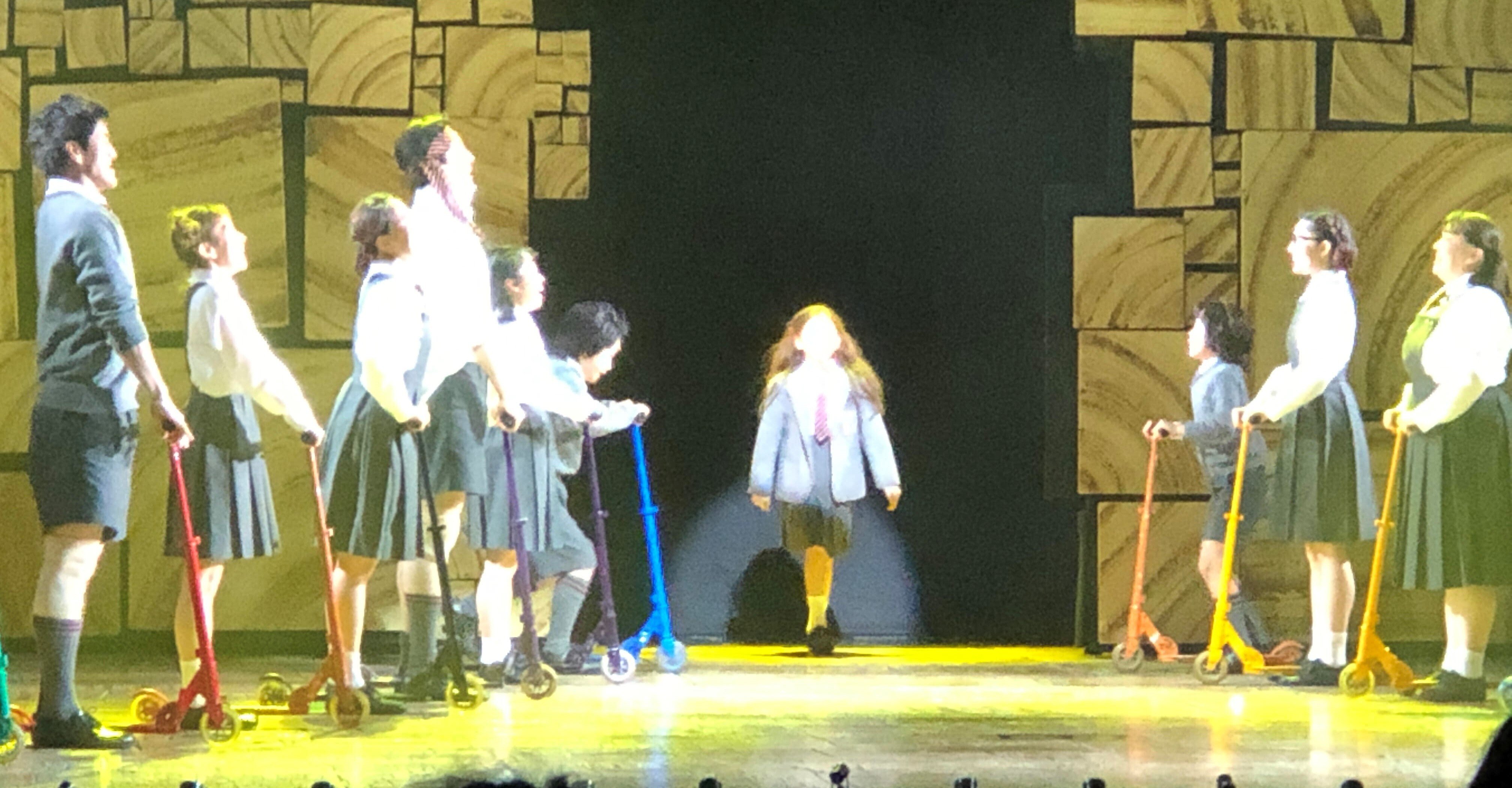 ミュージカル「マチルダ」と『マチルダは小さな大天才』｜神奈川大学