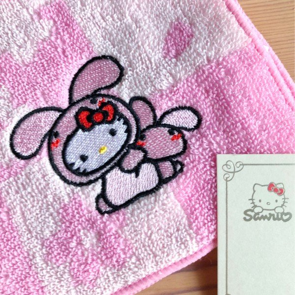 ご当地キティ　新潟限定　もちうさぎ o (さくしゃ めいしこうかんしたの）｜新潟生まれのキャラクター【もち