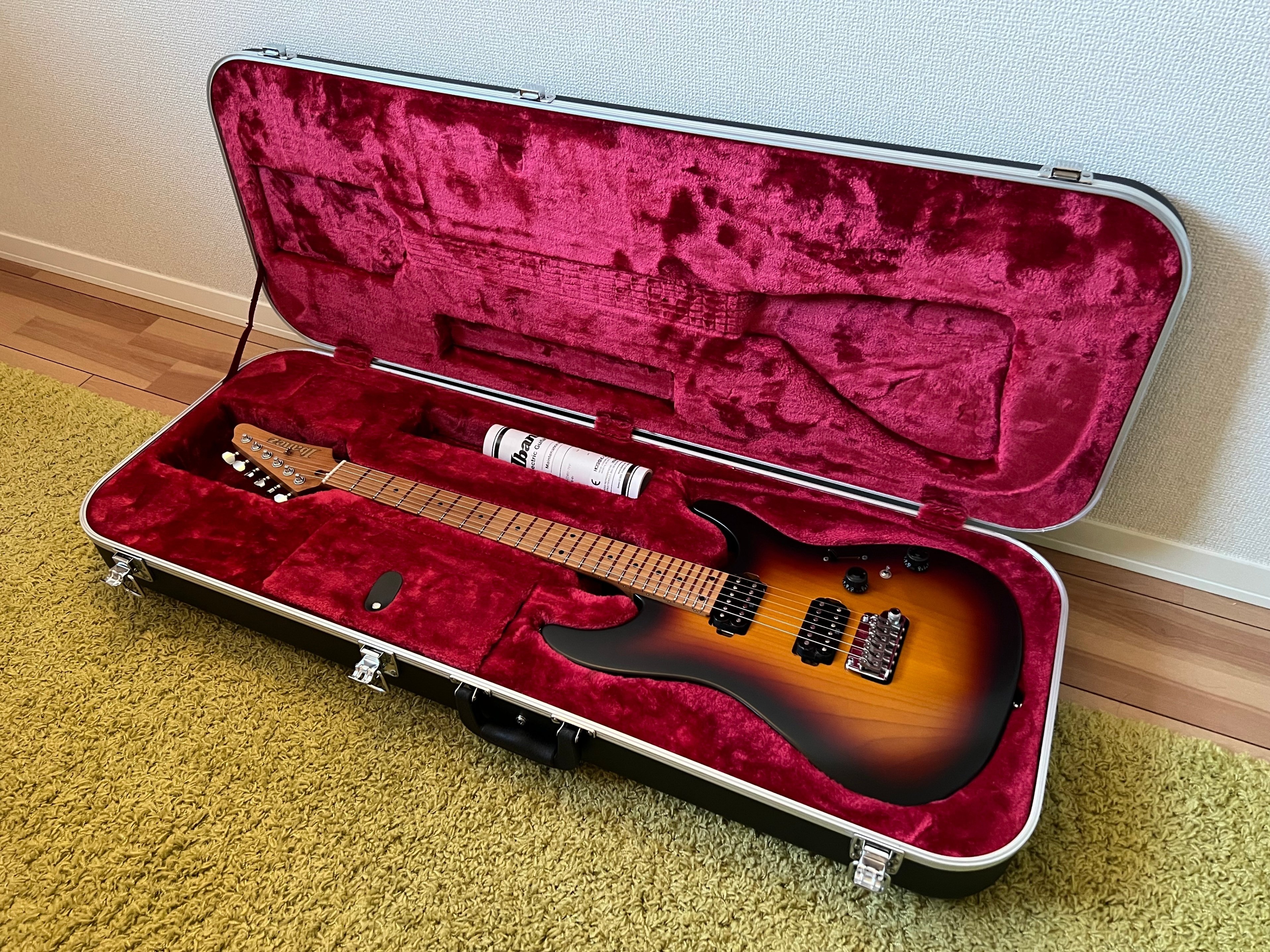 ギターレビュー]Ibanez AZ2402 - PrestigeとPremiumはどの程度