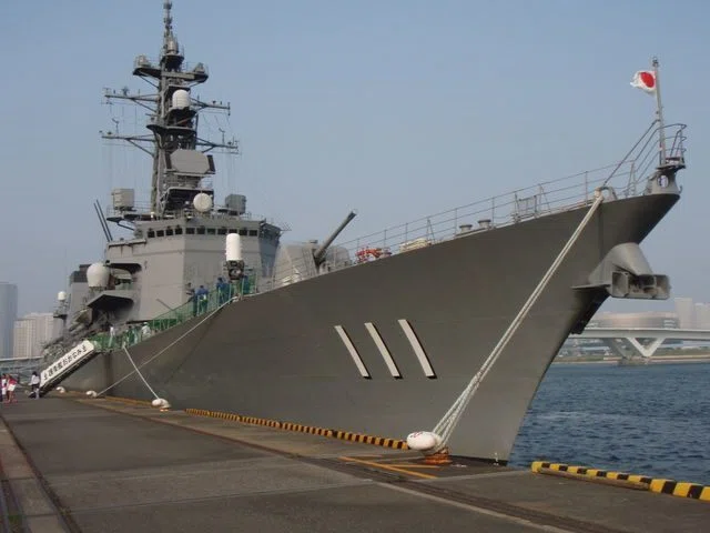 昔話)護衛艦「おおなみ」に乗ってきました。｜西川正治
