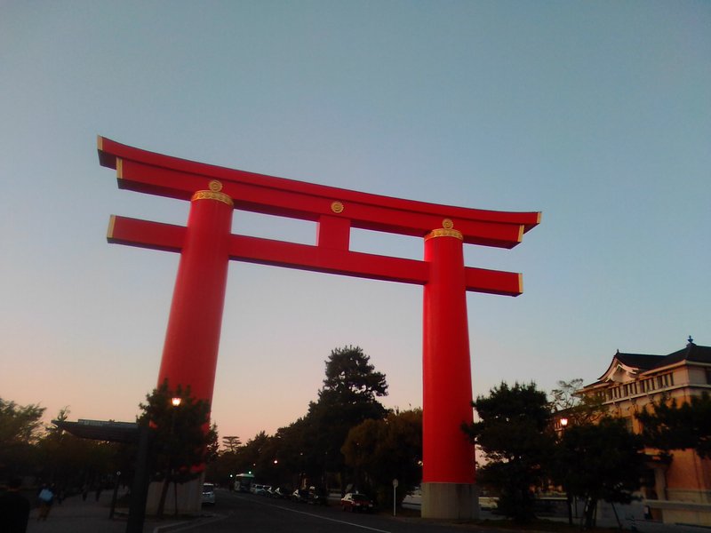 平安神宮で夜桜🌸を愛でながら、コンサートがあるので、京都へと旅した。🙂