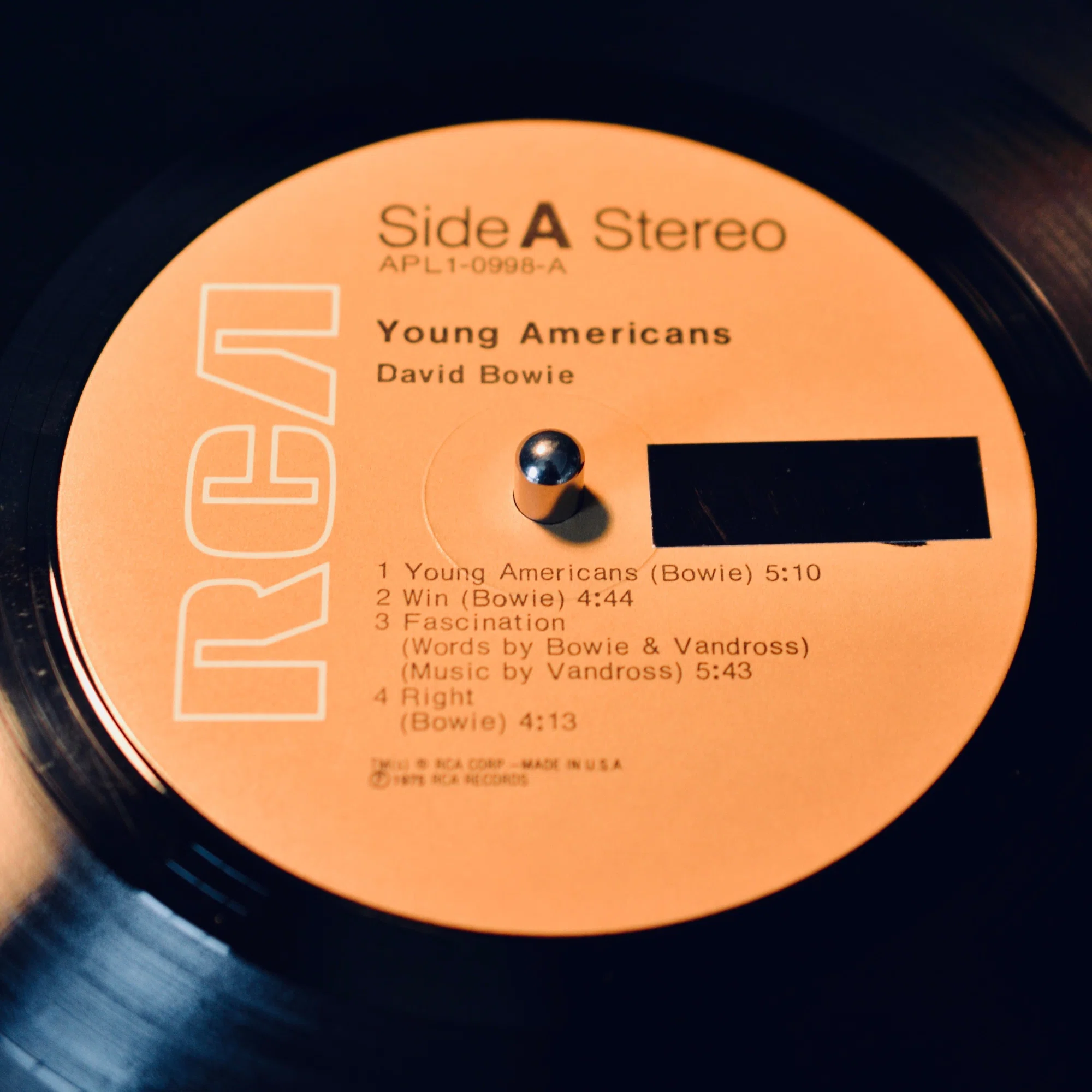 レコード棚を総浚い #76：『David Bowie / Young Americans 