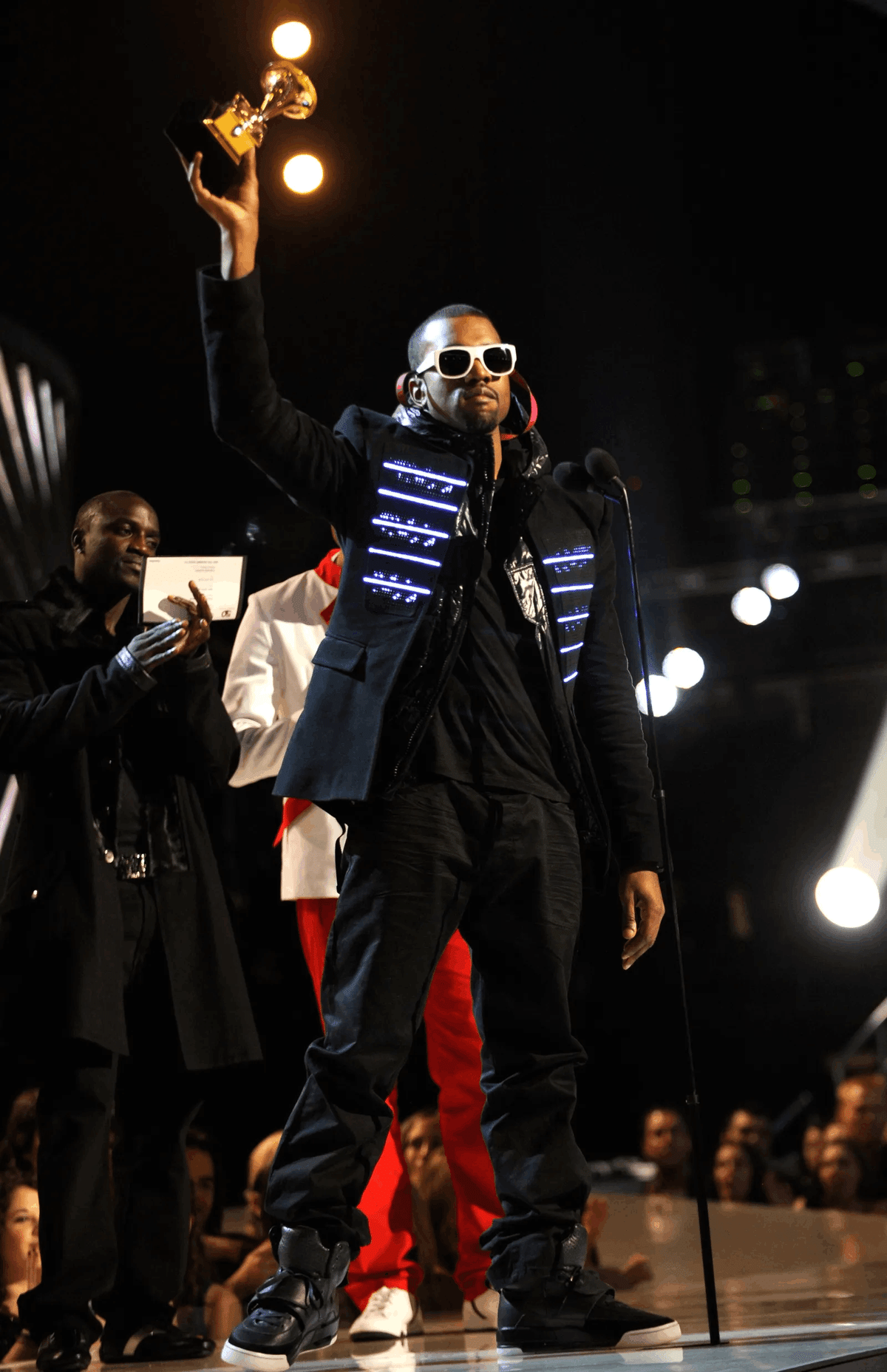 マイケル・ジョーダンまとめ売り マイケル・ジョーダンNBAファイナル着用シューズが約12億円で落札