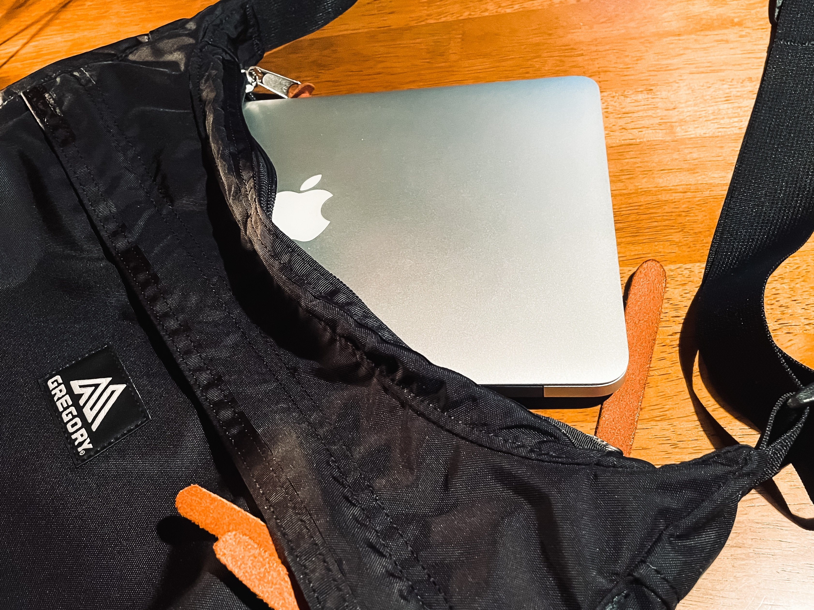 整備済MacBook Air Early 11インチ】M1MAX14愛用者が、中古MacBookを