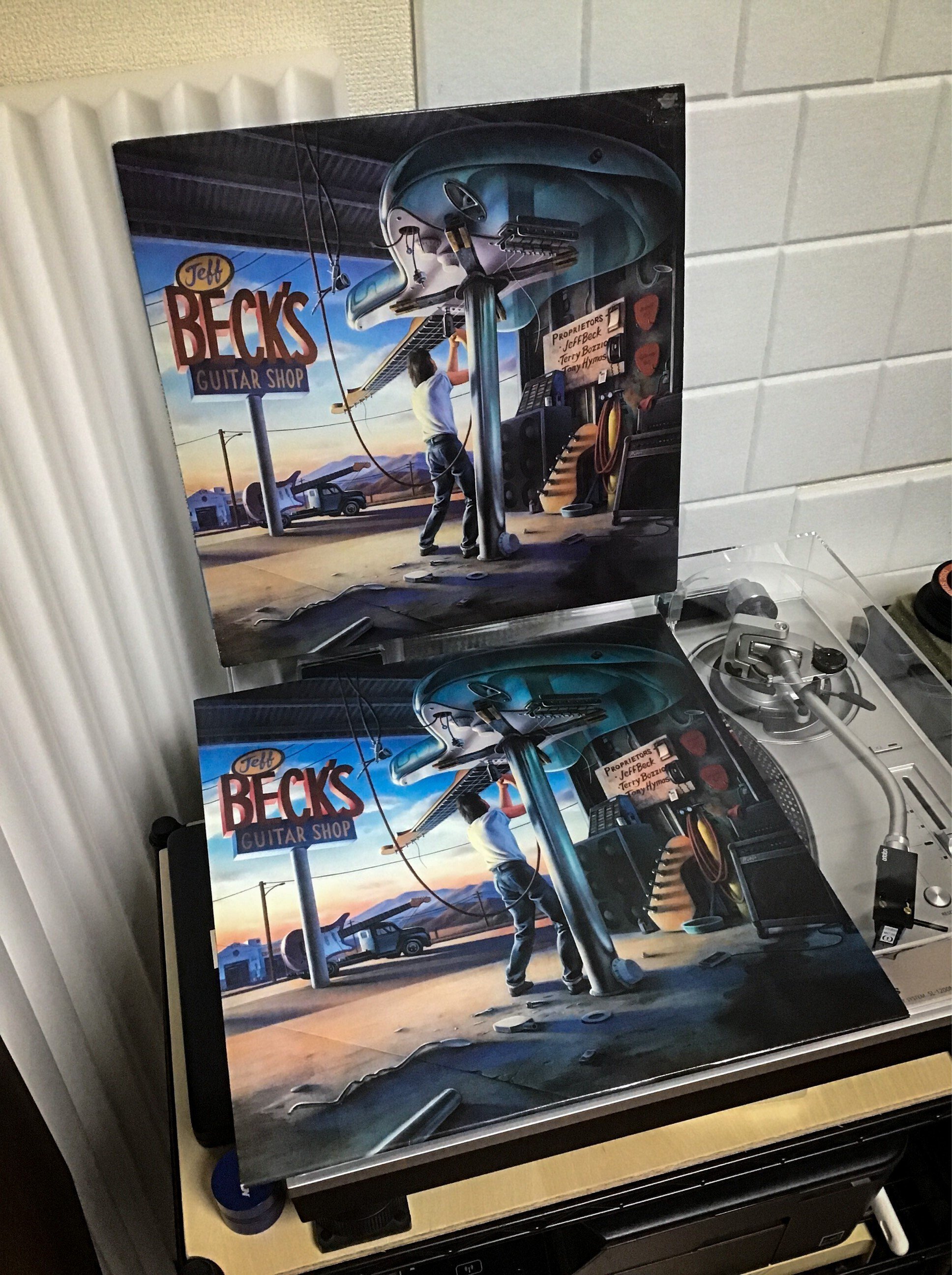 Jeff BeckさんとRitchie Blackmoreさん。（アナログレコードの