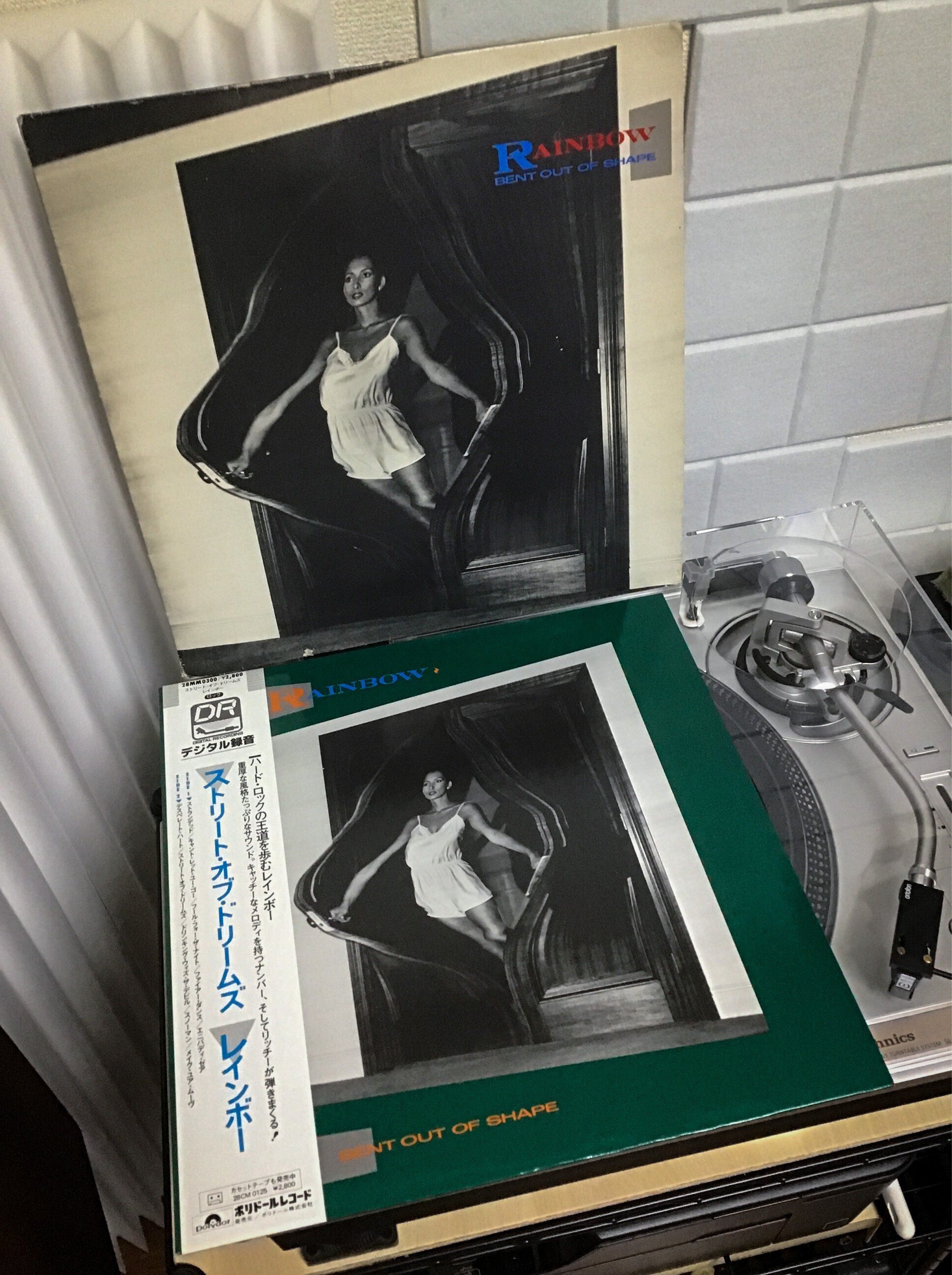 Jeff BeckさんとRitchie Blackmoreさん。（アナログレコードの