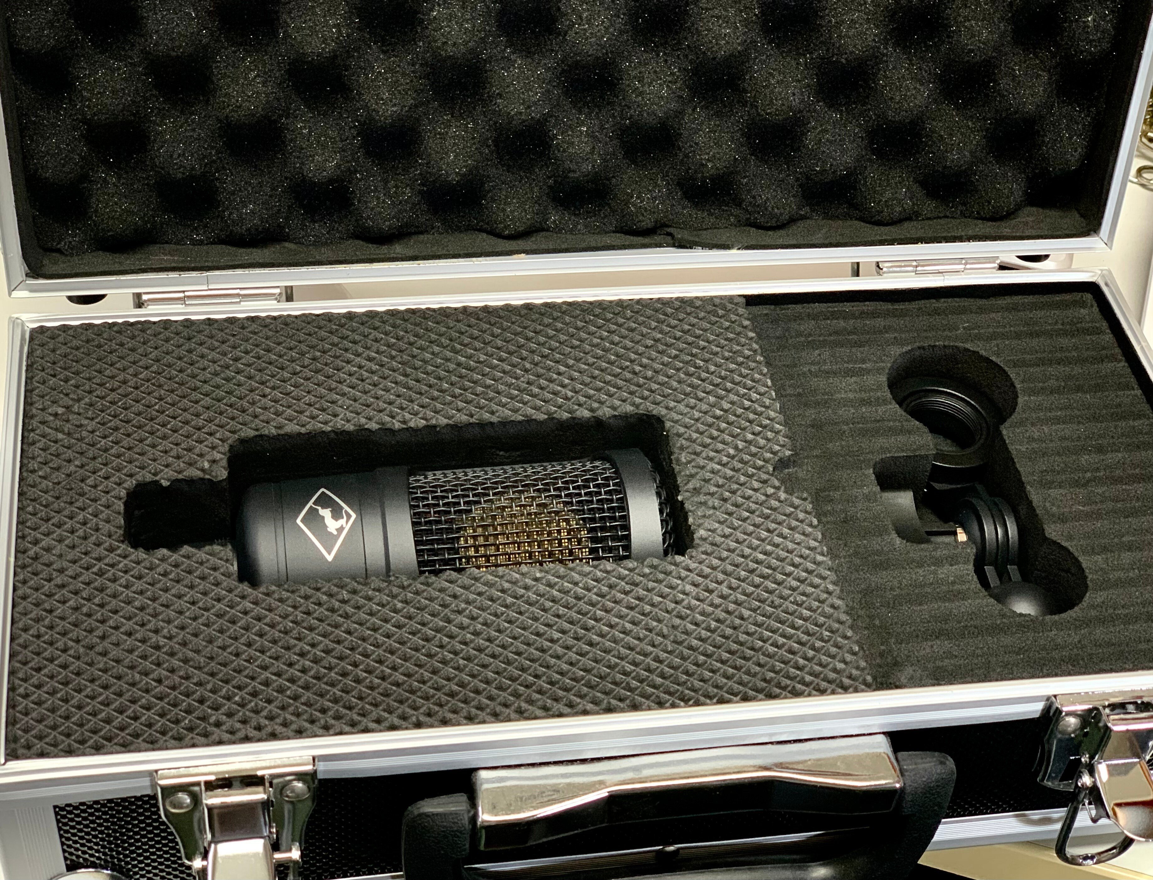 エエやん、これ！ XLR - RJ45(Ether) 変換コネクタ｜土曜日の猫通信