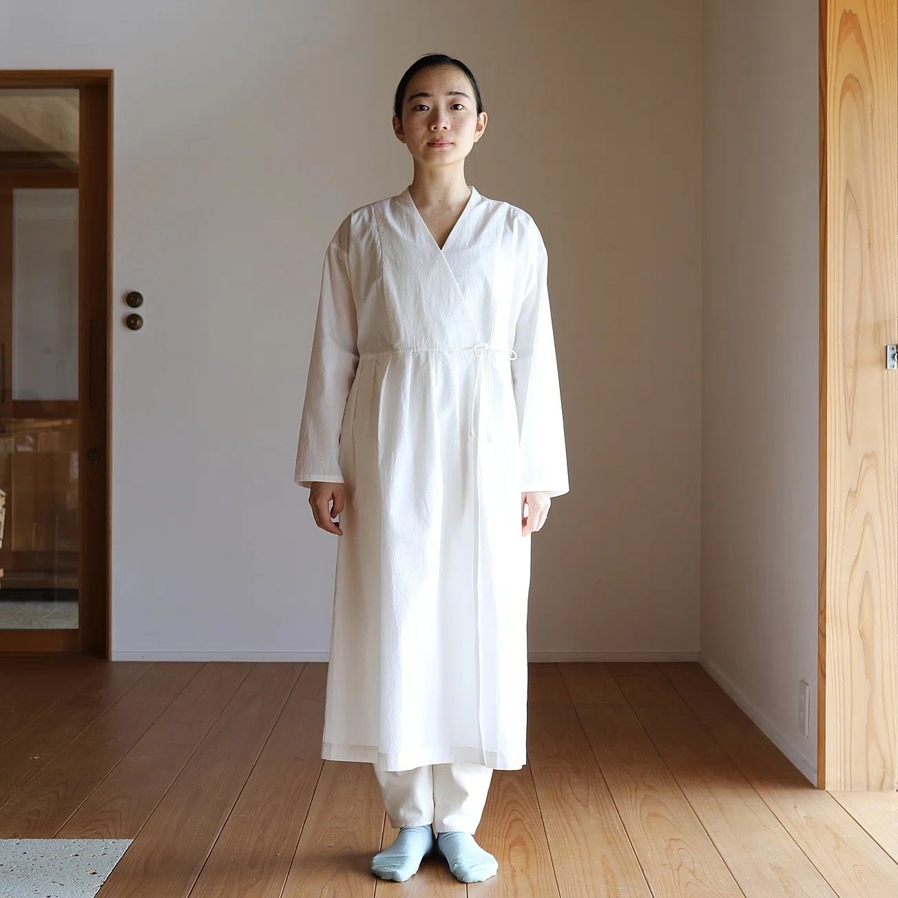 4月25日-5月8日｜えみおわす 春夏の服｜恵文社 | 本にまつわるあれこれ 