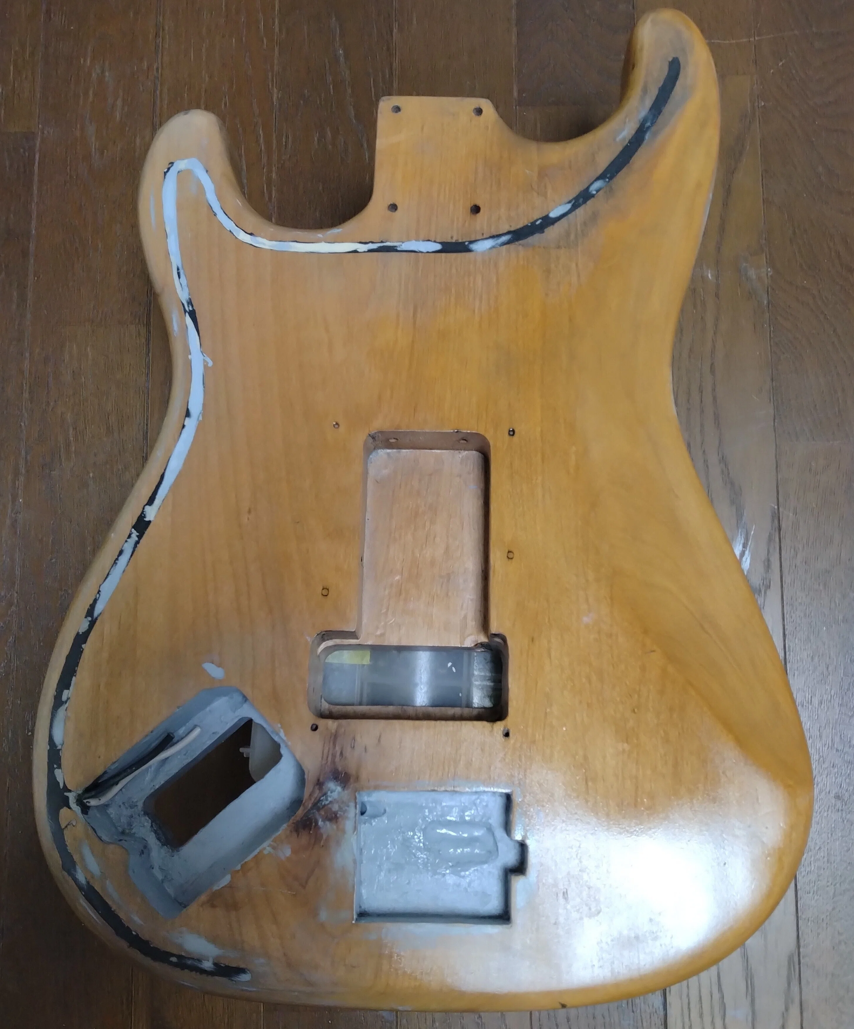 エレキギター】ブラッド・ギルス モデルを作る その2｜FG