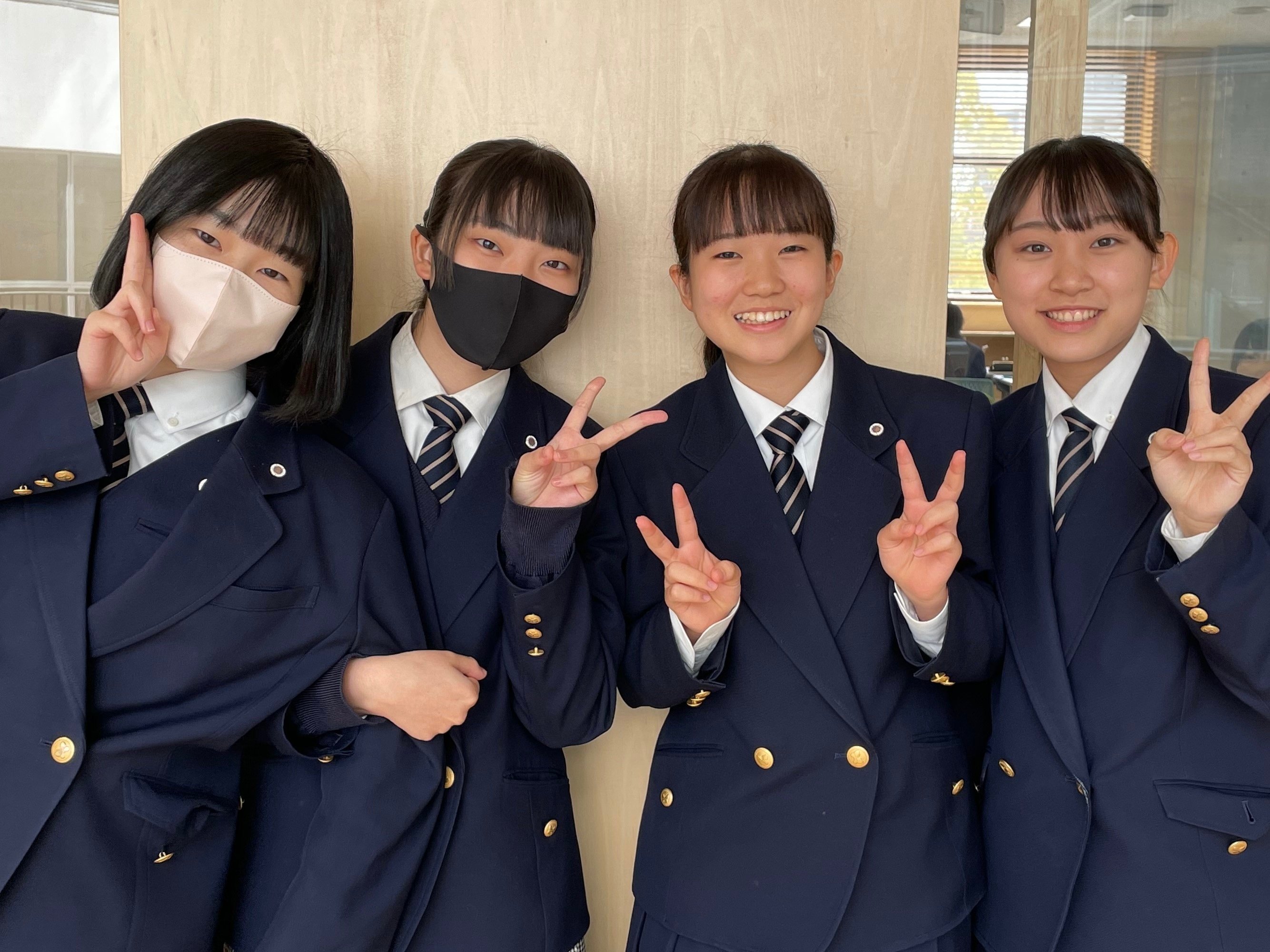 安田女子 制服 | 安田女子中学高等学校