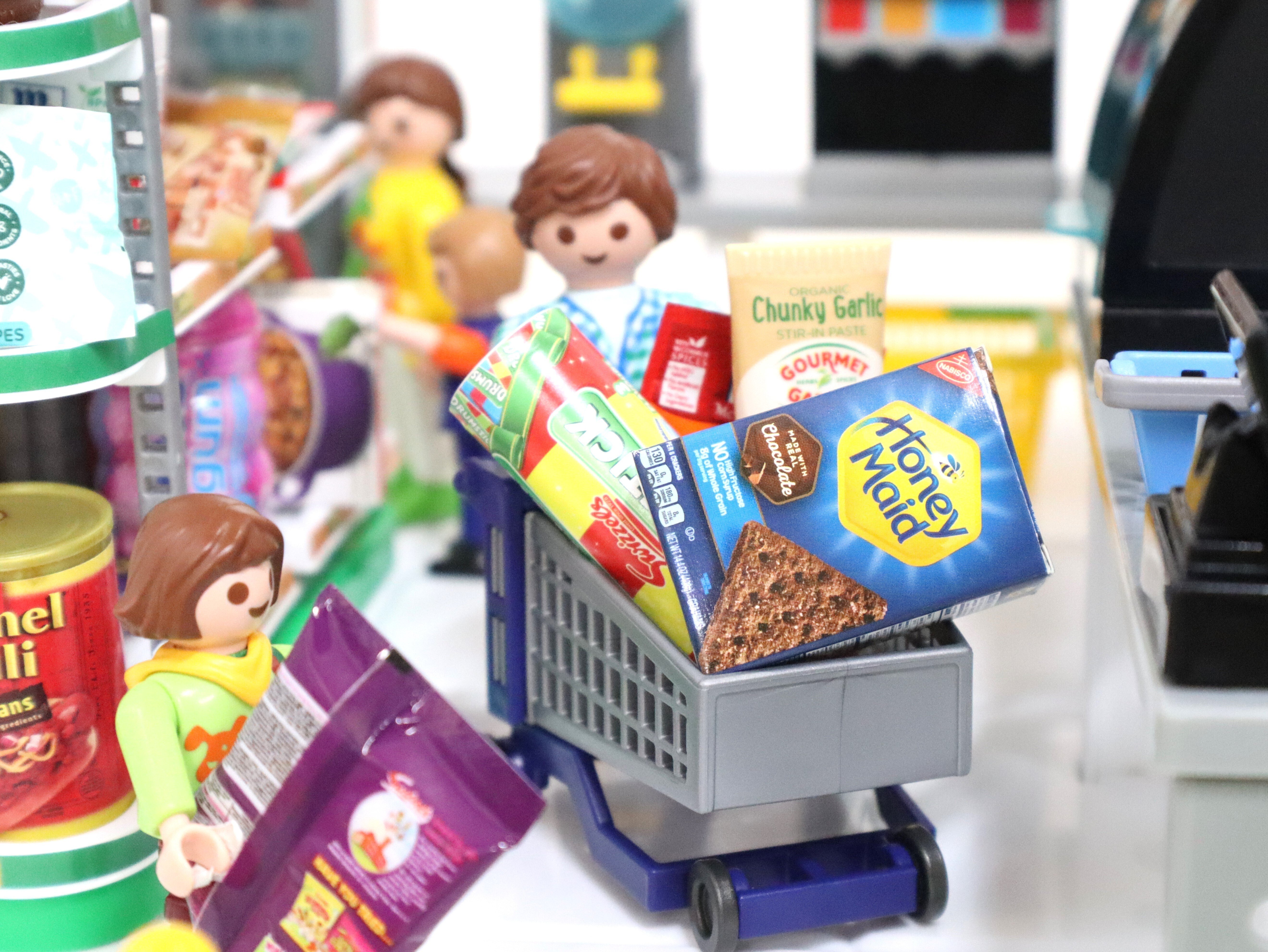 Amazon.com: Mini Brands Retro Single Capsule with 60+