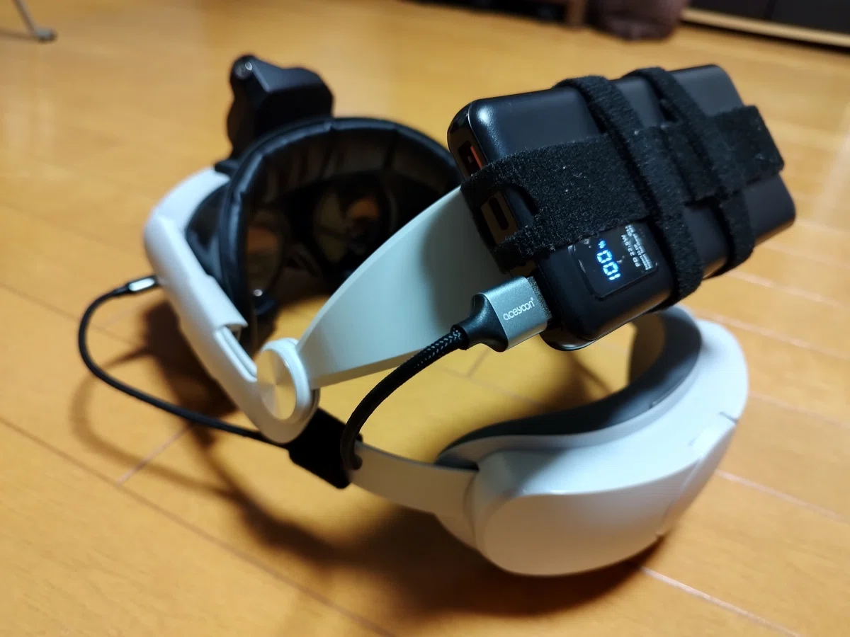 PICO4 128GB VRヘッドセット アンカー充電ケーブル付き 噛み