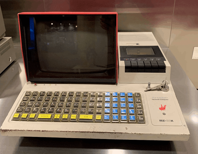 MZ-80K、キット販売のパソコン