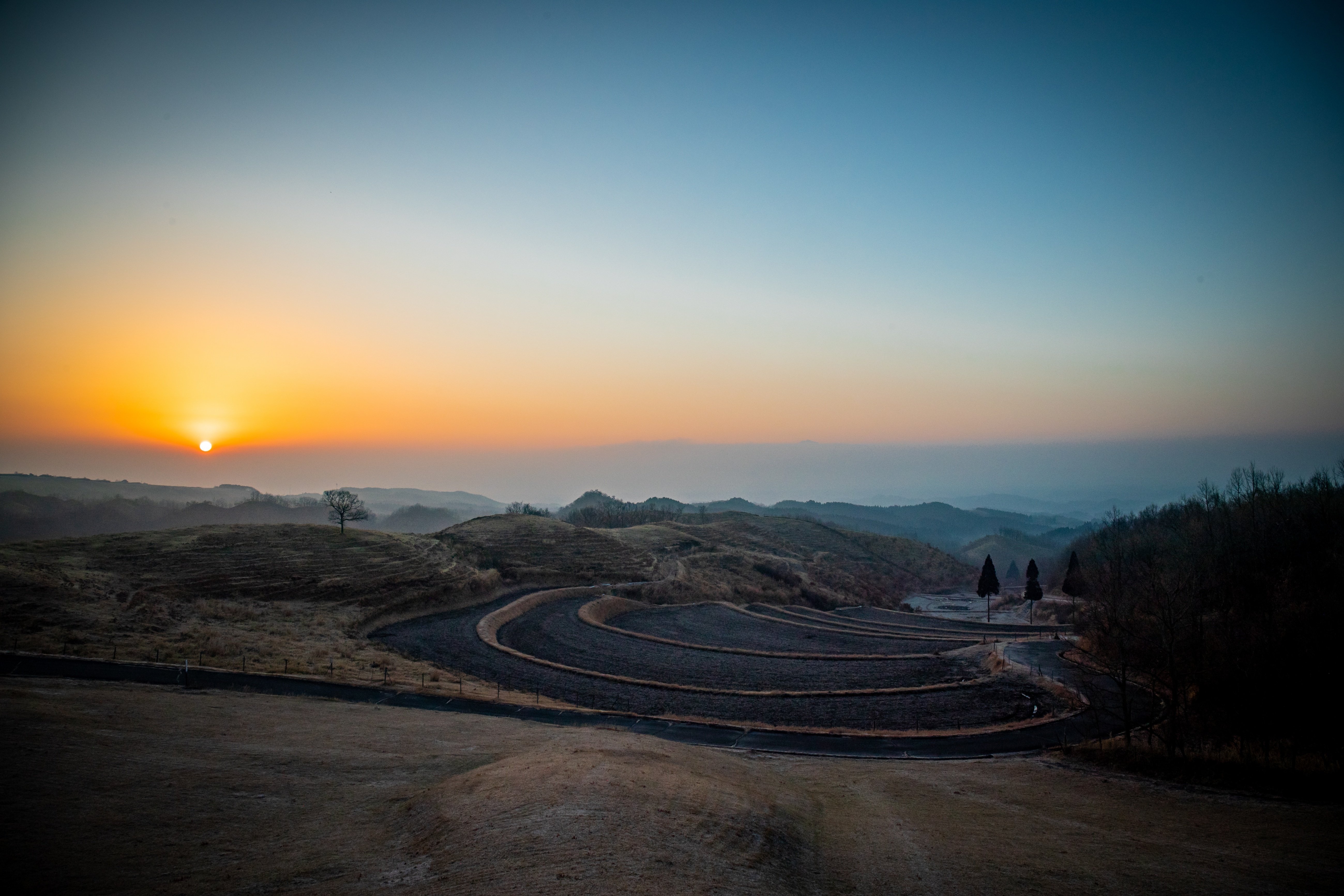 田舎の風景】四季折々の扇棚田｜うぶやま未来ラボ
