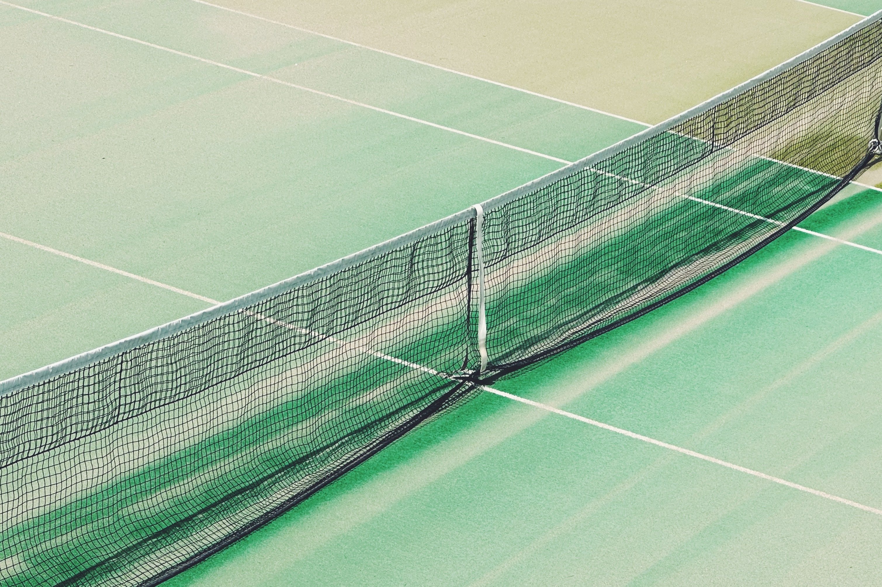 テニスコートのネット 5457｜稲垣純也｜note