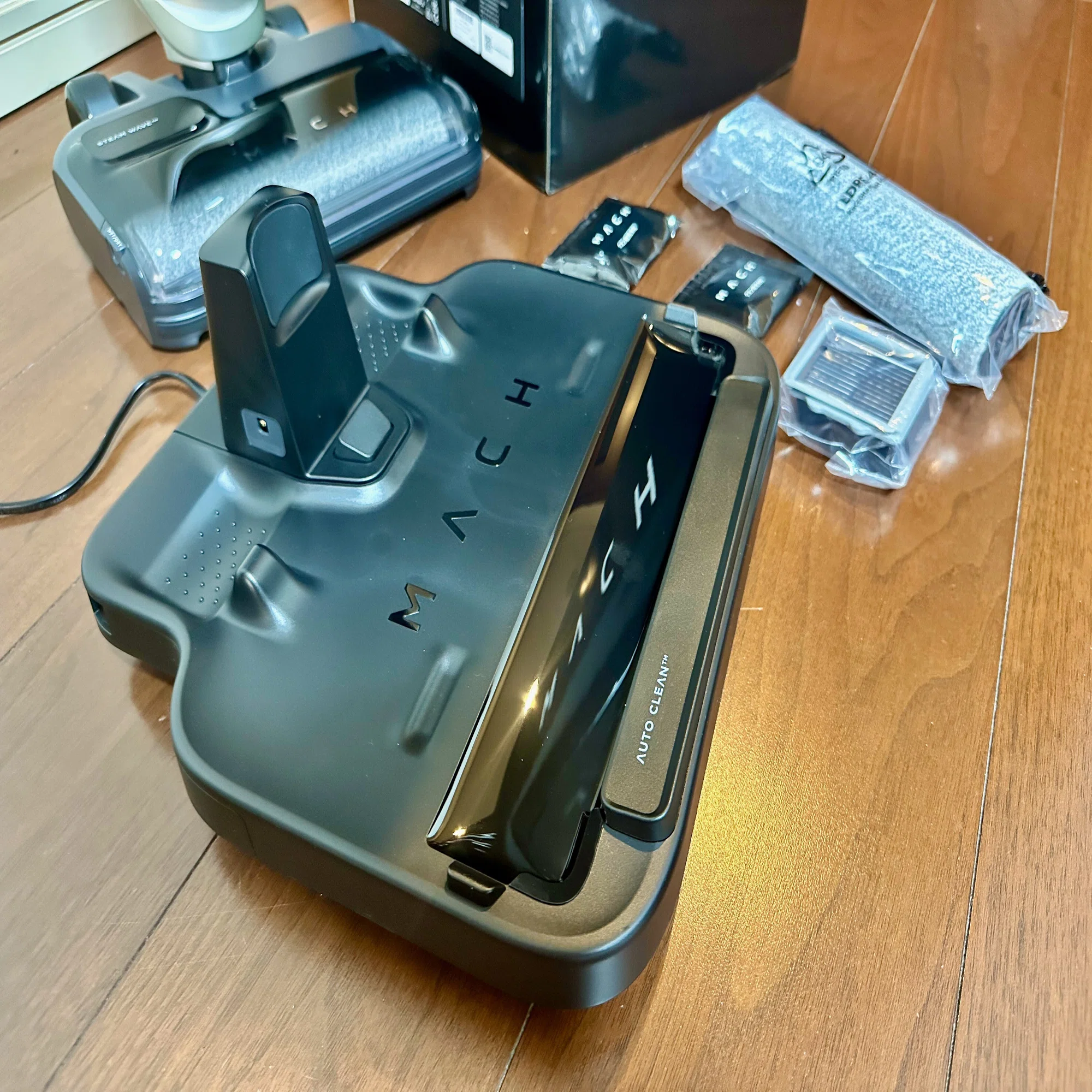 スチーム水拭きができるコードレス掃除機Anker「MACH（マッハ）V1 