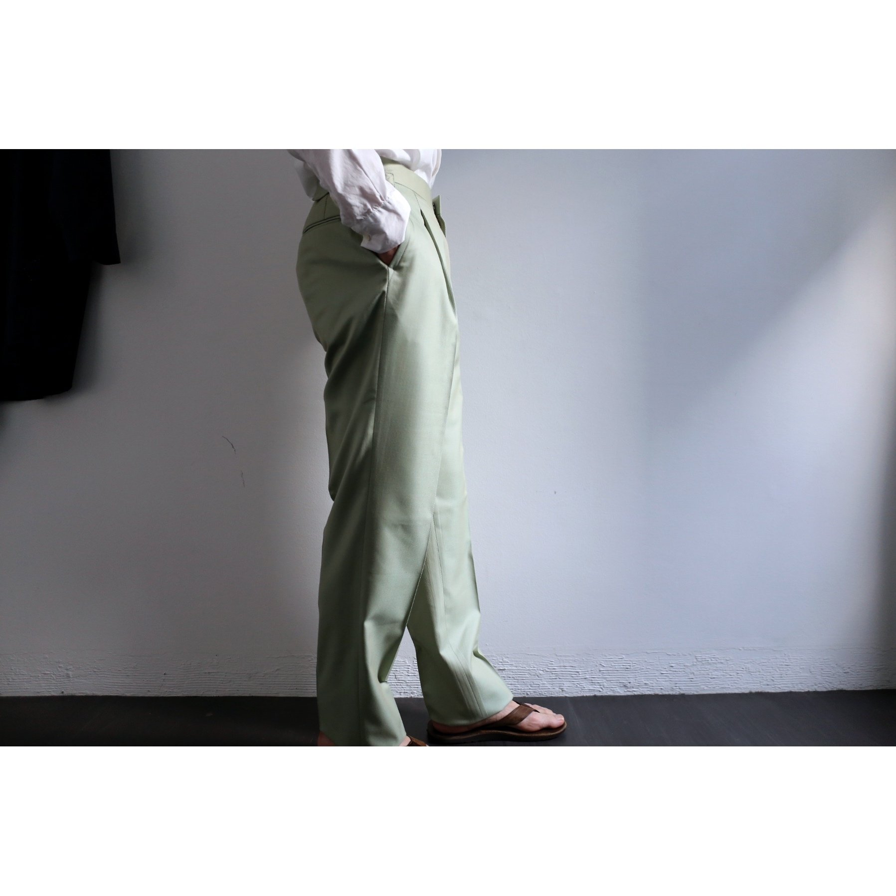 Fendart チノ 41-1/2 ベルトループなし　サイドアジャスター Fendart / No Tuck Pants(Brown) | PARK