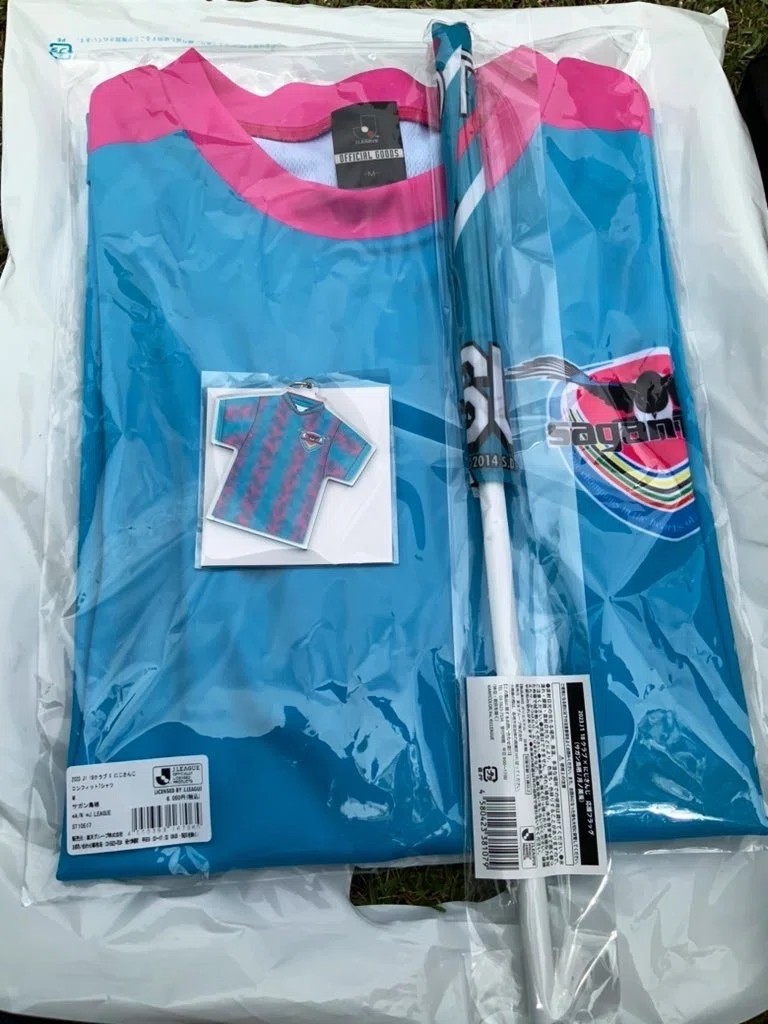 2023 Ｊ１ にじさんじ コンフィットTシャツ サガン鳥栖 月ノ美兎 Lサイズ 委員長のコラボグッズを求めて、サガン鳥栖の試合を観に行った話｜七部