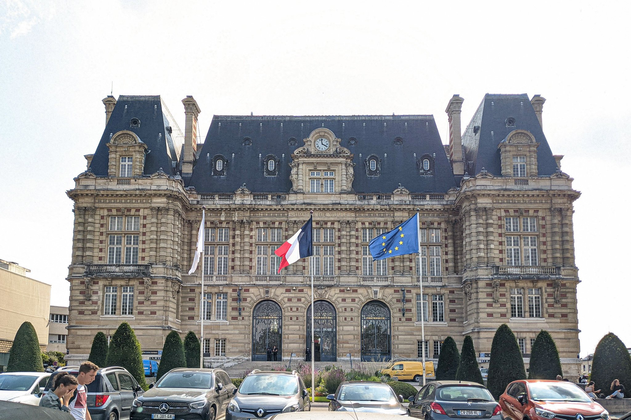 SAINT LOUIS Versailles サン・ルイ ヴェルサイユ（ヴェルサイユ