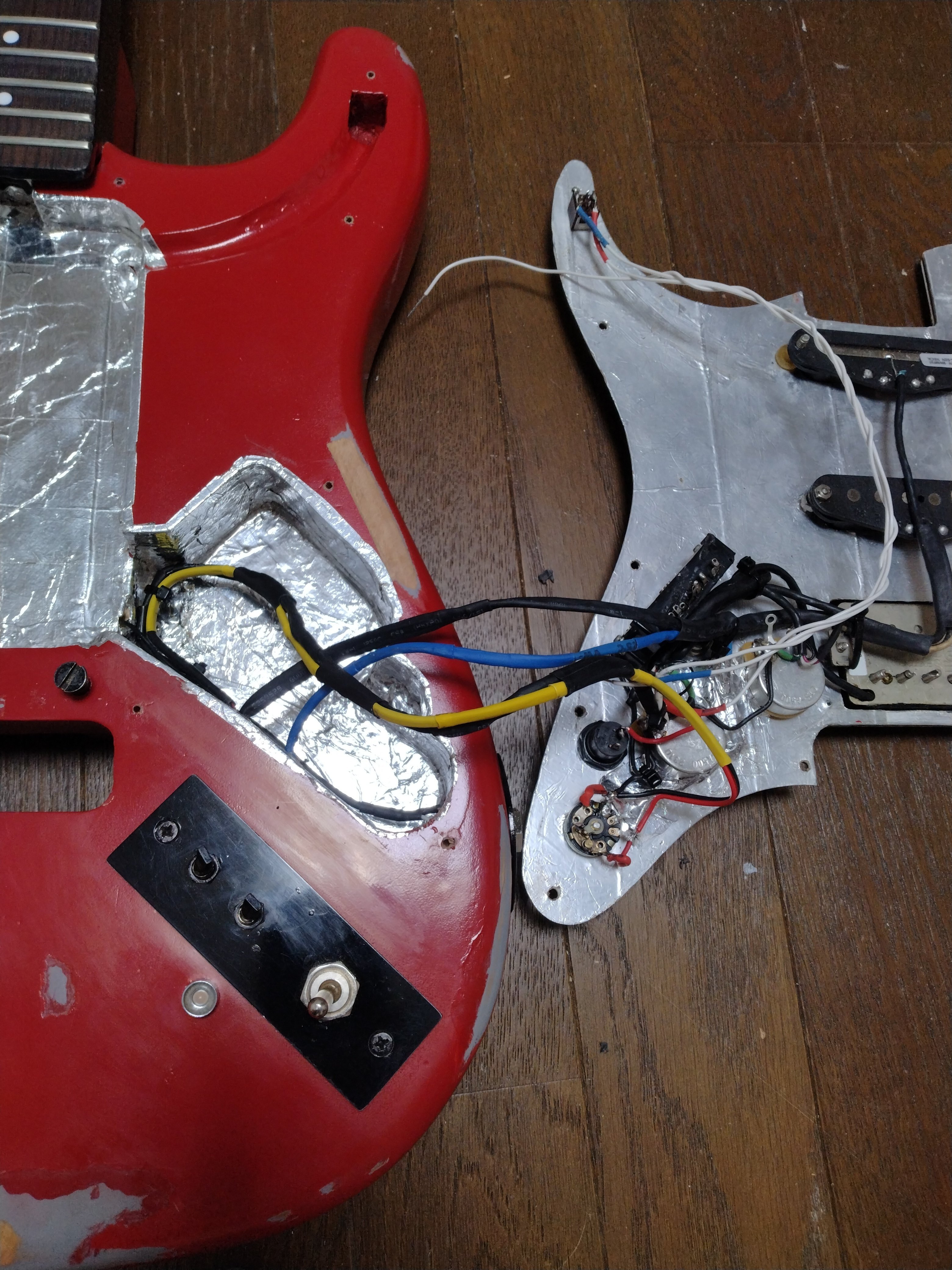 エレキギター】ブラッド・ギルス モデルを作る その5｜FG