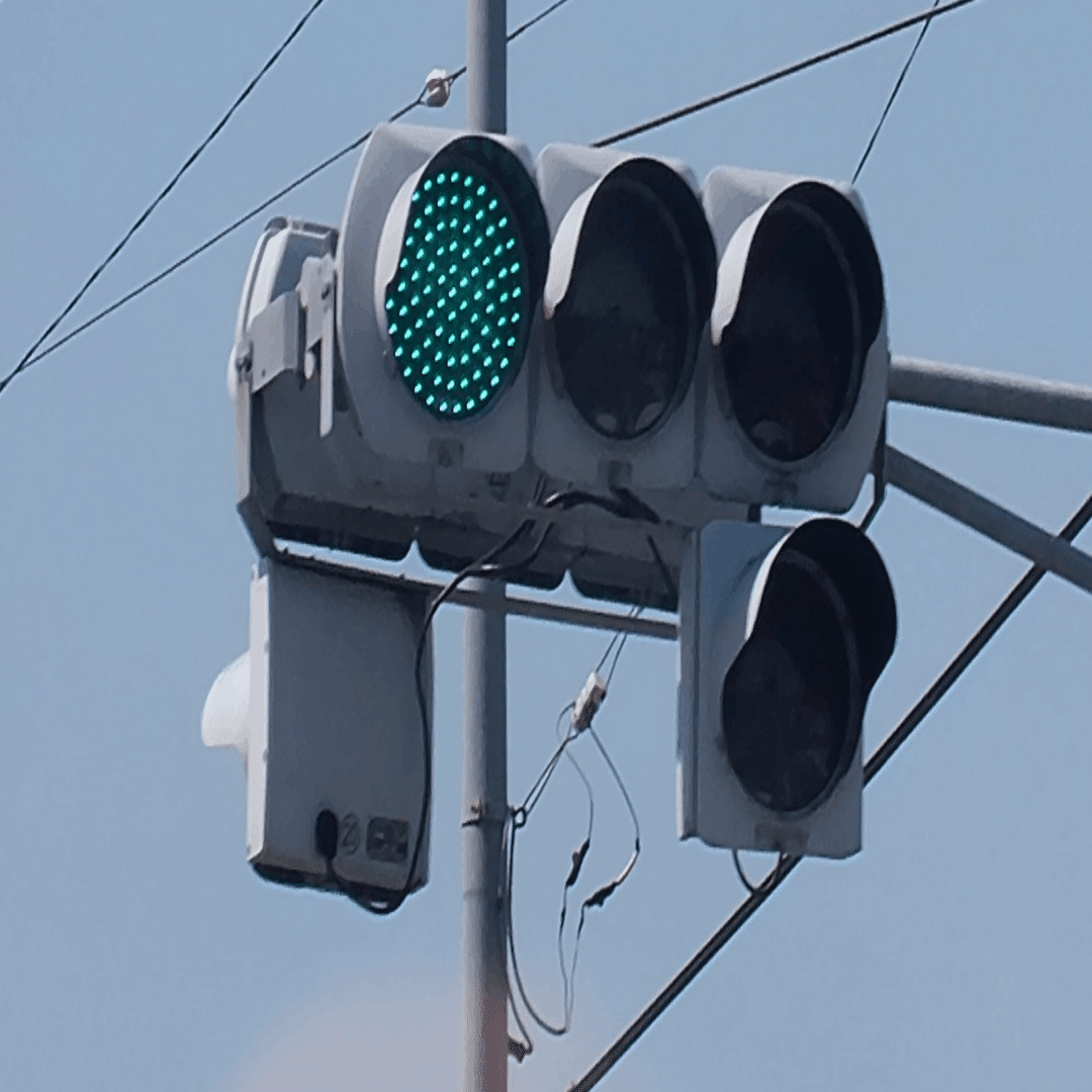 コイトTC2＋信号電材薄型右折矢印灯 in 白井市根｜光山祐弥の信号機紹介